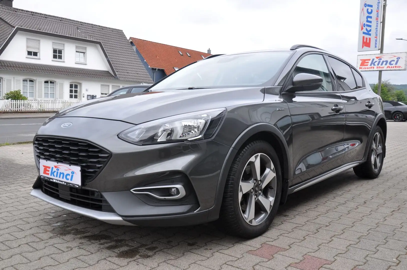 Ford Focus Lim. Active Gris - 1