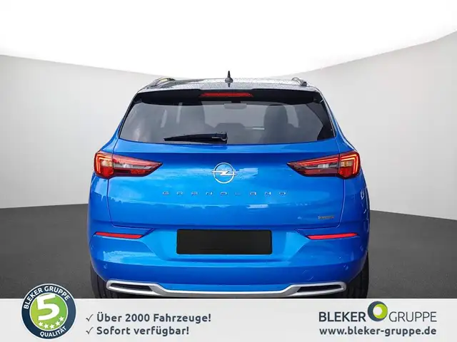 Opel Grandland view 3