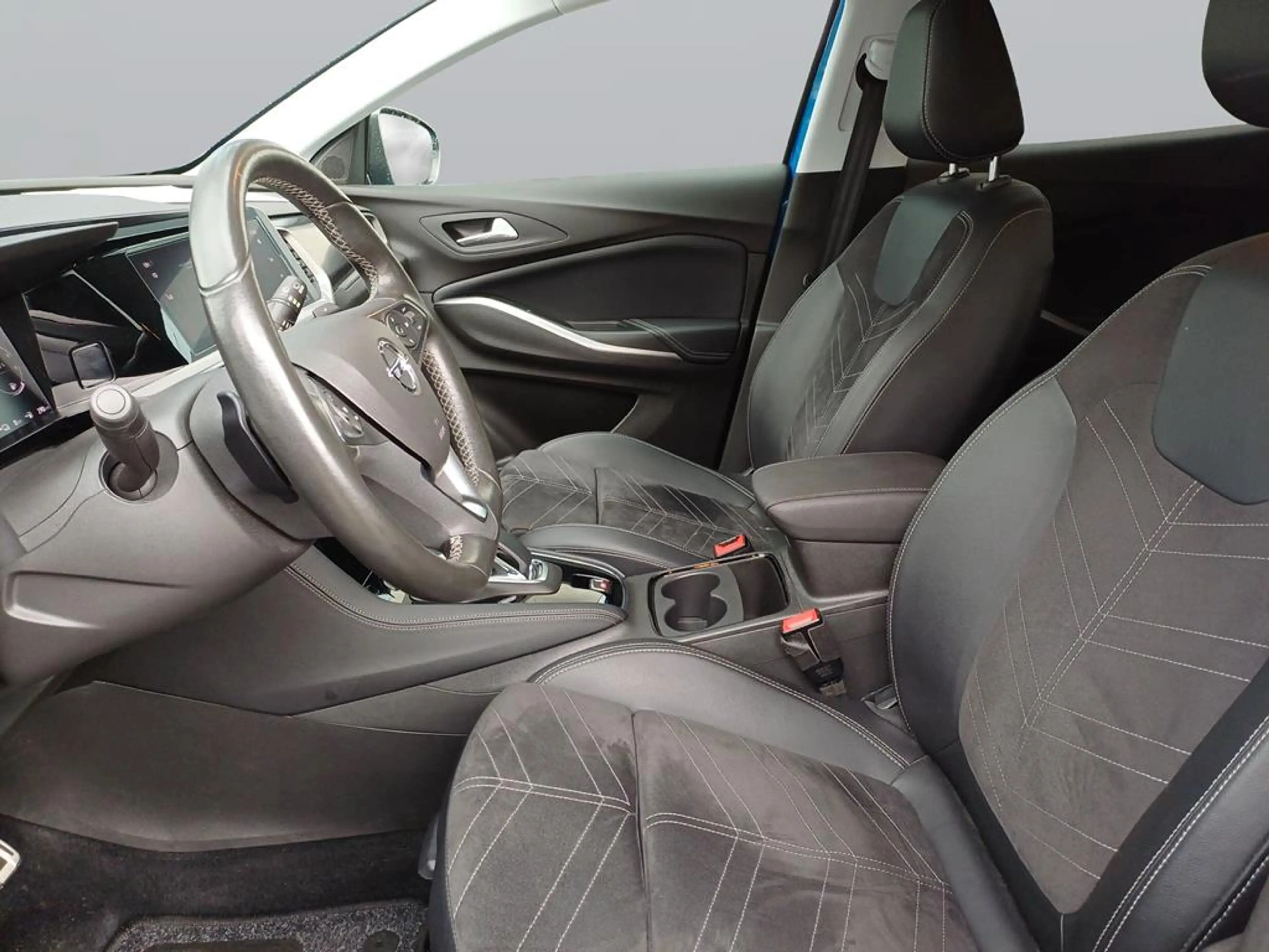 Opel Grandland , PHEV, Elegance, 165 kW (224 PS), AT8 S/ — photo 11