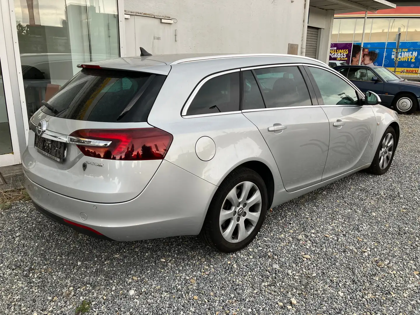 Opel Insignia Innovation BI-XENON SHZG TEMPOMAT PDC NAVI ALU Gris - 2