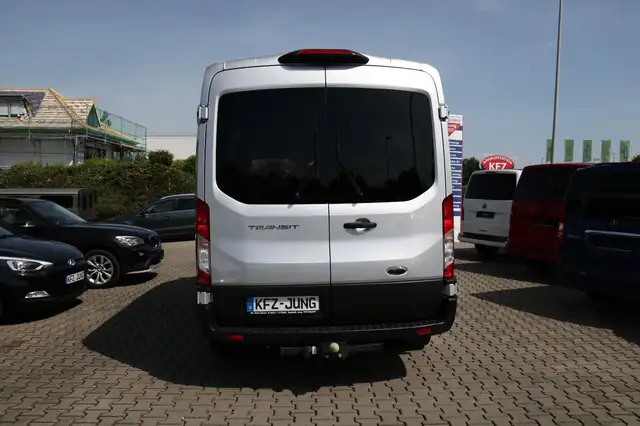 Ford Transit view 5