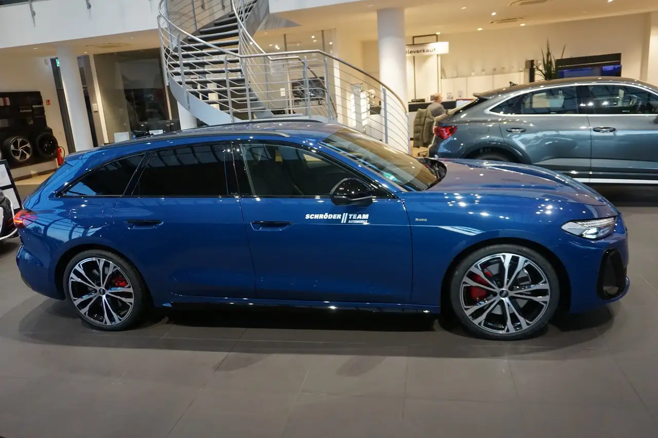 Audi A5 Avant e-hybrid quattro S line Tech pro AHK HUD ... 2