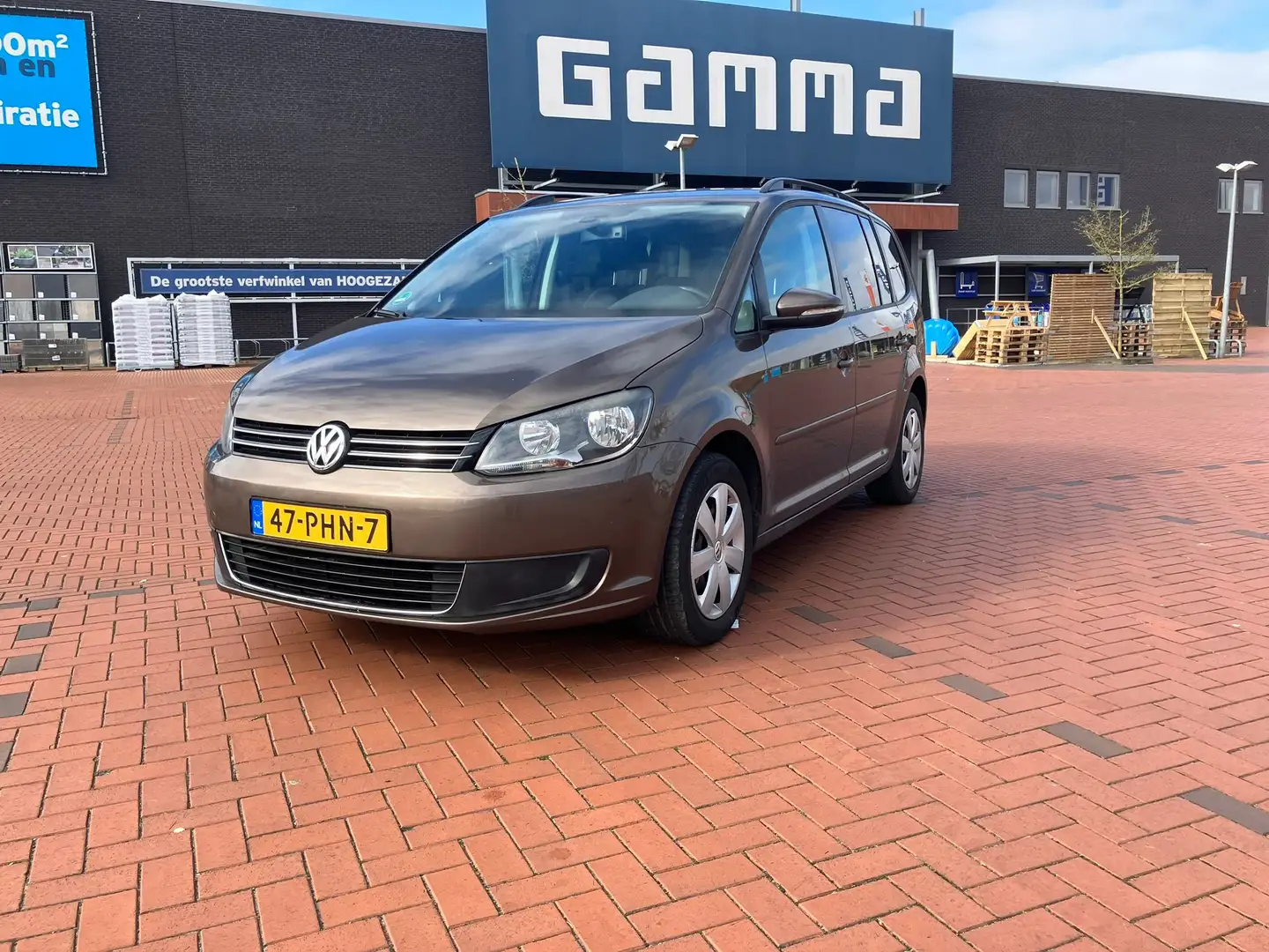 Volkswagen Touran Touran 1.2 TSI Comfl. BlueM Bruin - 1