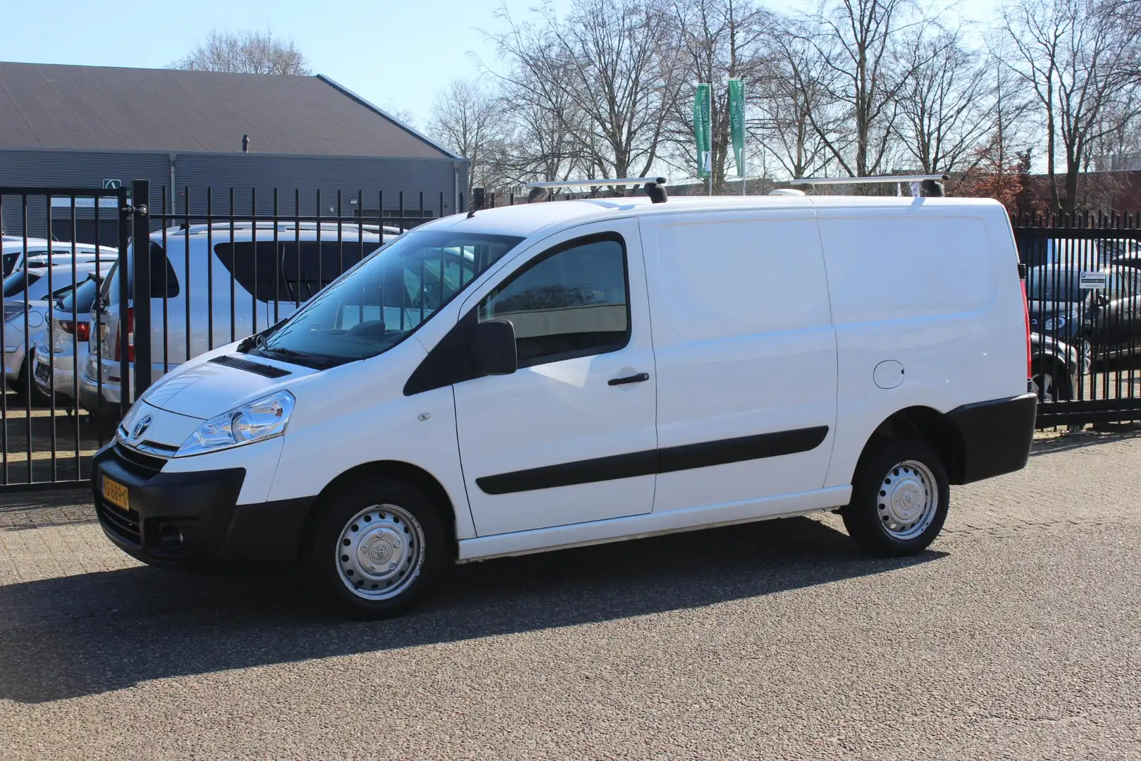 Toyota Proace 2.0D L2H1 Aspiration - 1