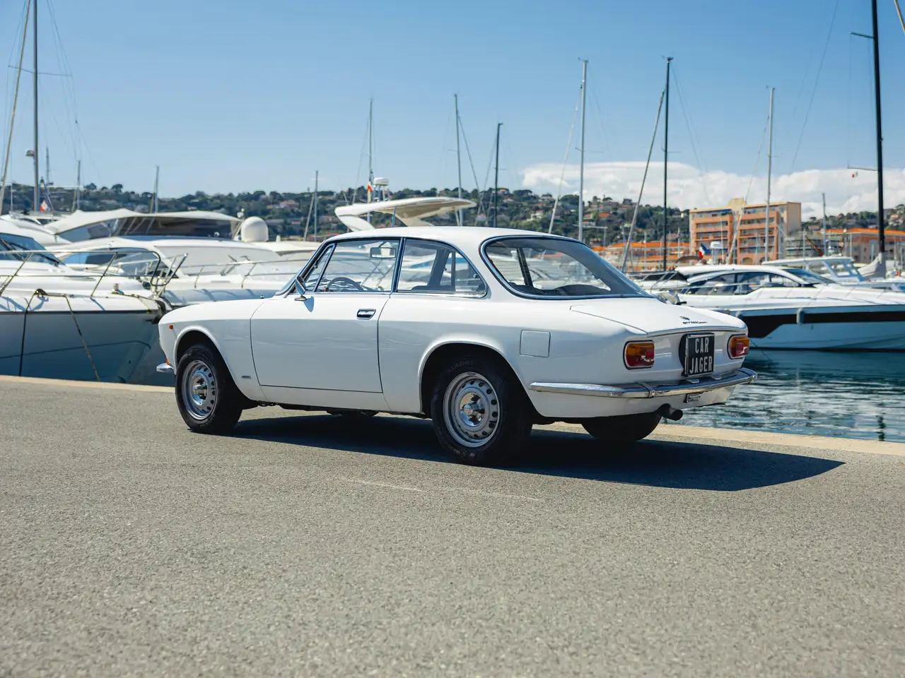 Alfa Romeo Junior 1600, foto 6
