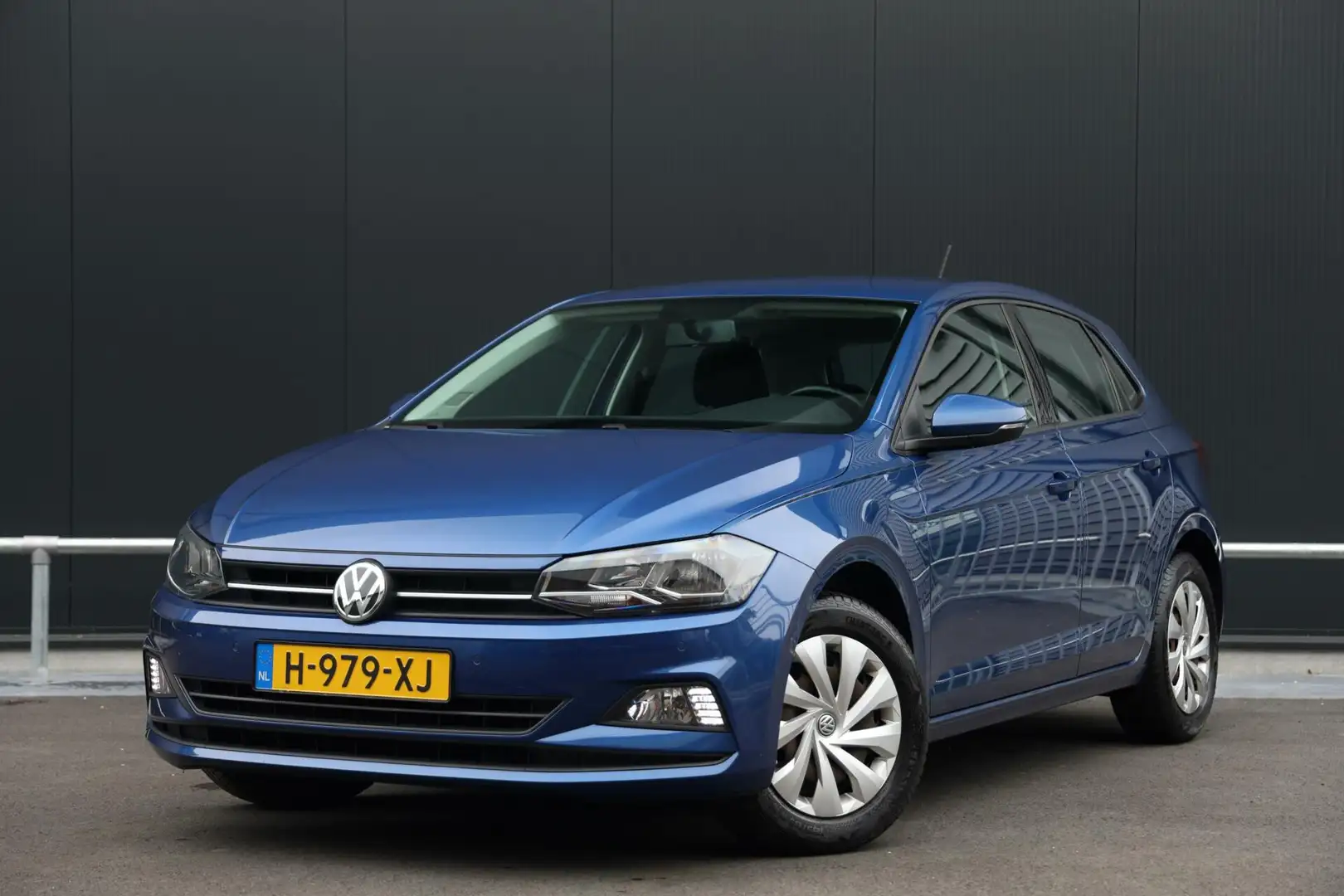 Volkswagen Polo 1.0 TSI 95pk Comfortline Navi Airco ACC DAB+ CarPl Blauw - 1