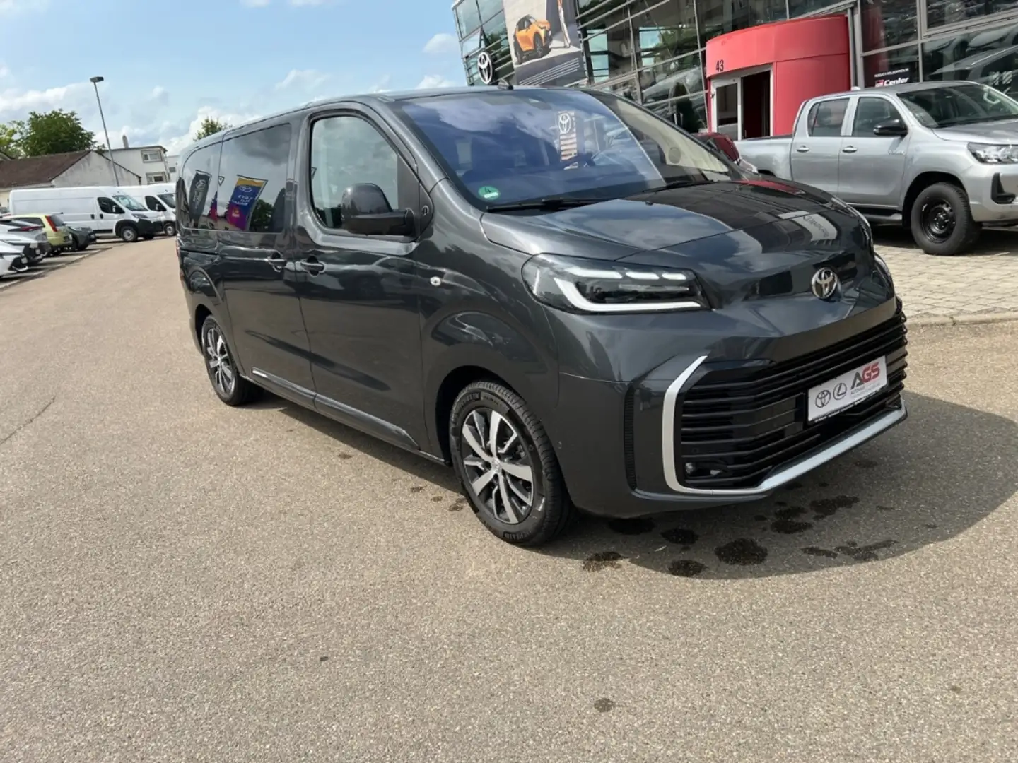 Toyota Proace Verso 2,0l Automatik L1 Team D Gris - 2