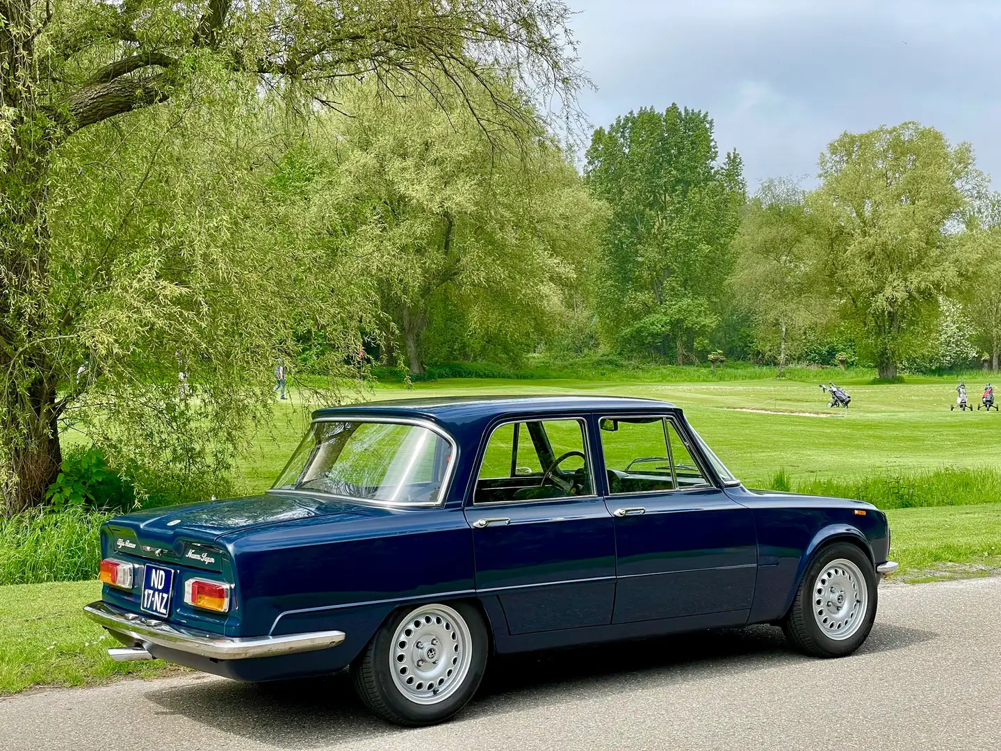 Alfa Romeo Giulia Nuova Super 1600 Lusso, org. NL auto, molto chic! Blau - 2