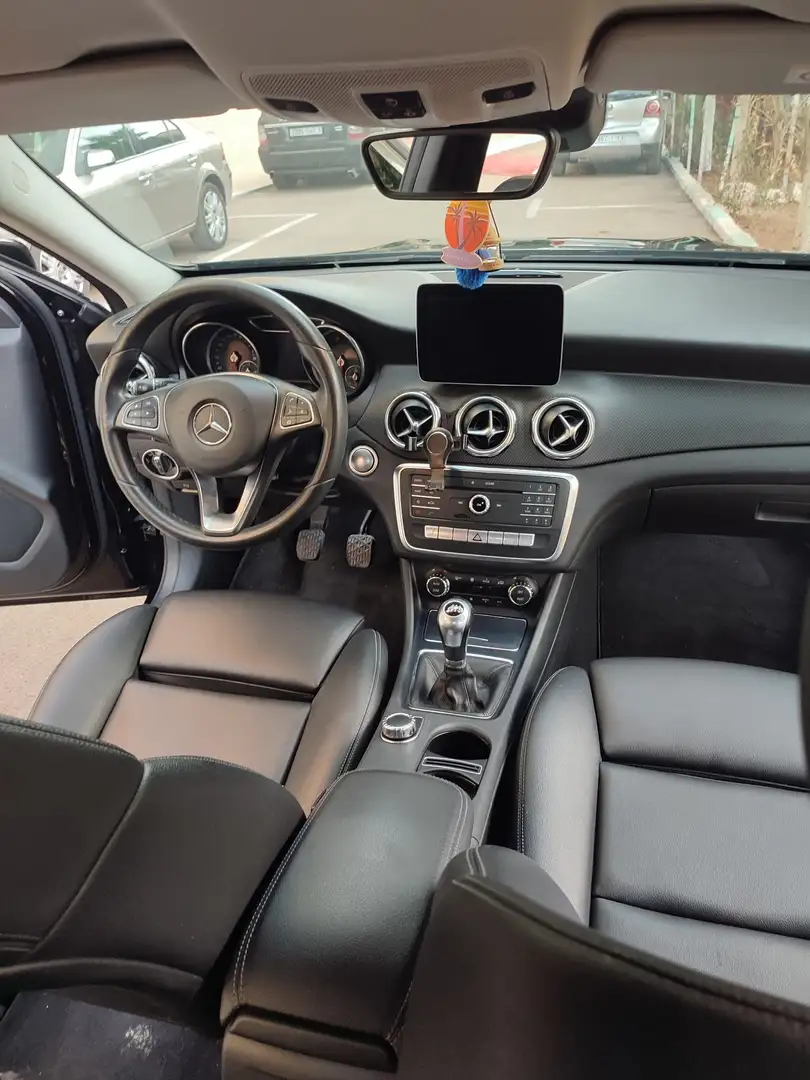 Mercedes-Benz GLA 200 Business Edition - 2