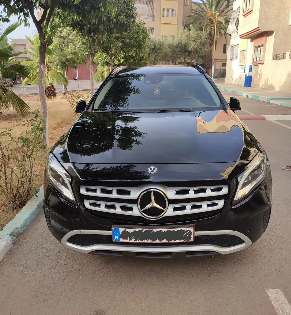 Mercedes-Benz GLA 200 Business Edition - 1