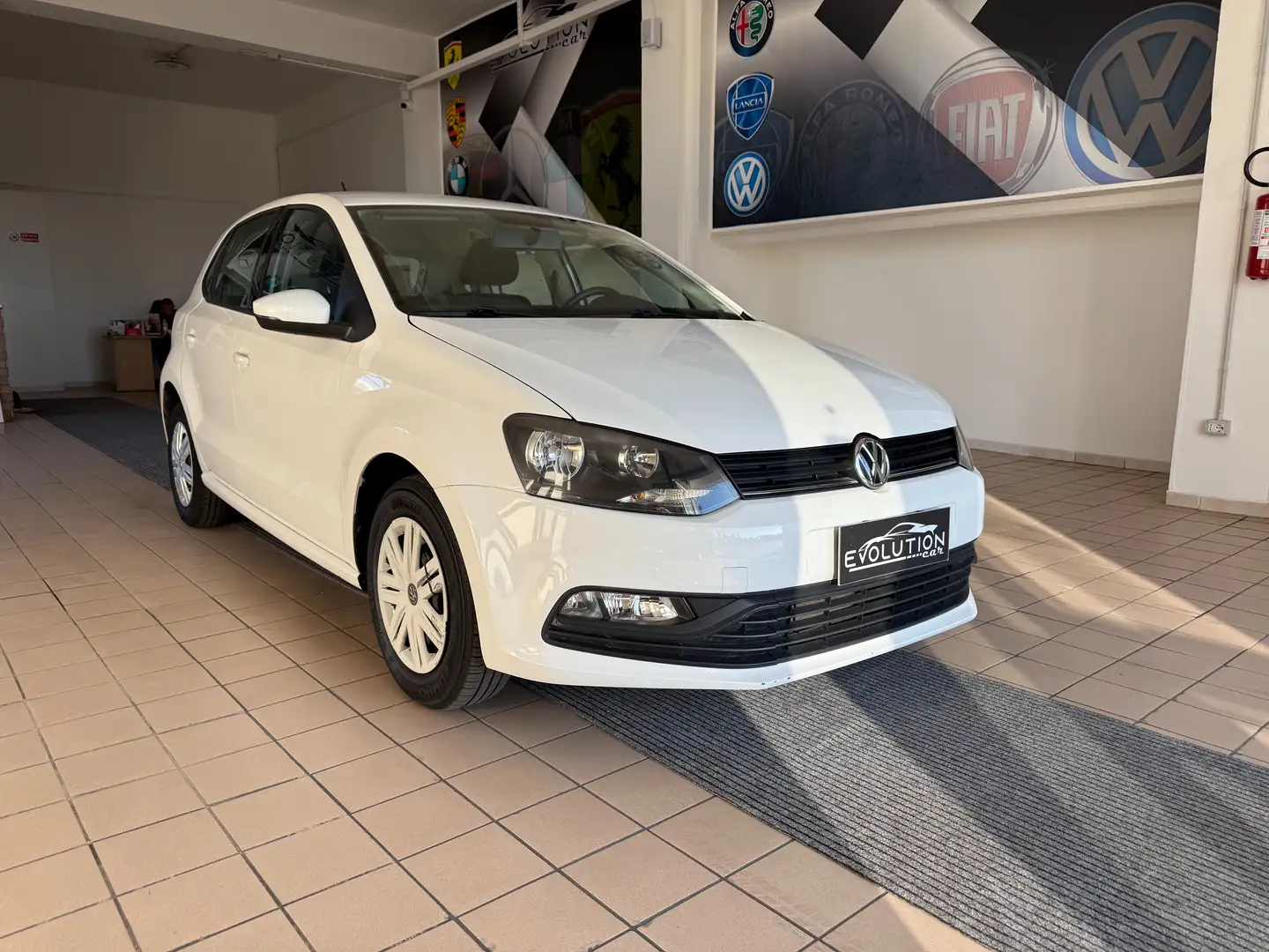 Volkswagen Polo Polo 5p 1.4 tdi Trendline 75cv Blanco - 1