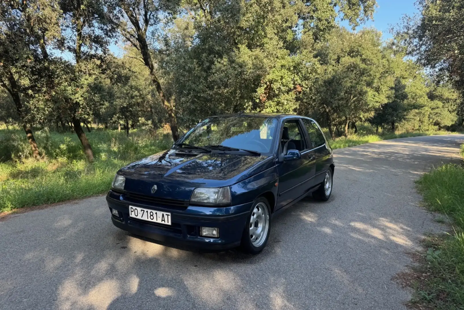 Renault Clio 1.8 16v Azul - 2