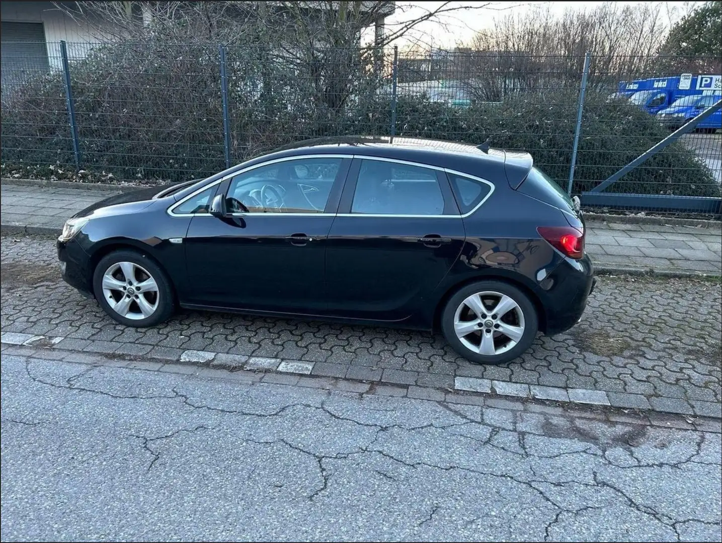 Opel Astra Astra 2.0 CDTI DPF Sport Negro - 1
