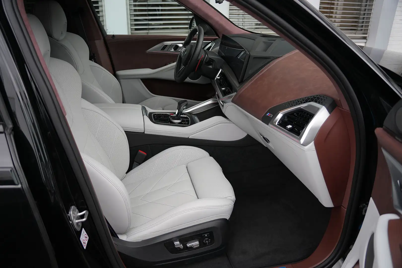 BMW XM BLACK EDITION-ACC-AHK-23M-LEDER SILVERSTONE Schwarz - 2