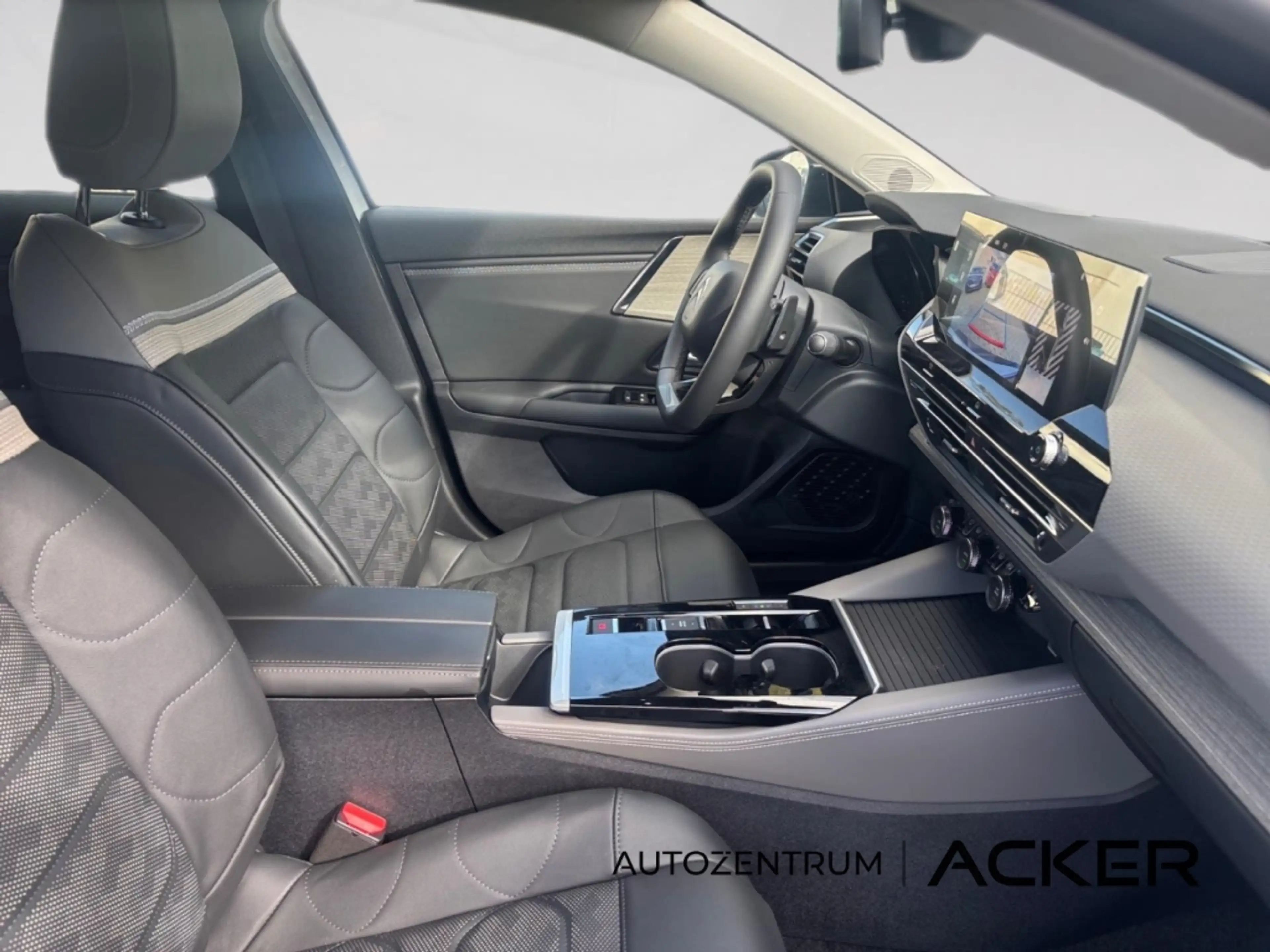 Citroen C5 X Plus 1.2 Hybrid 145 e-DSC6 Leder/RFK -50%* — photo 12