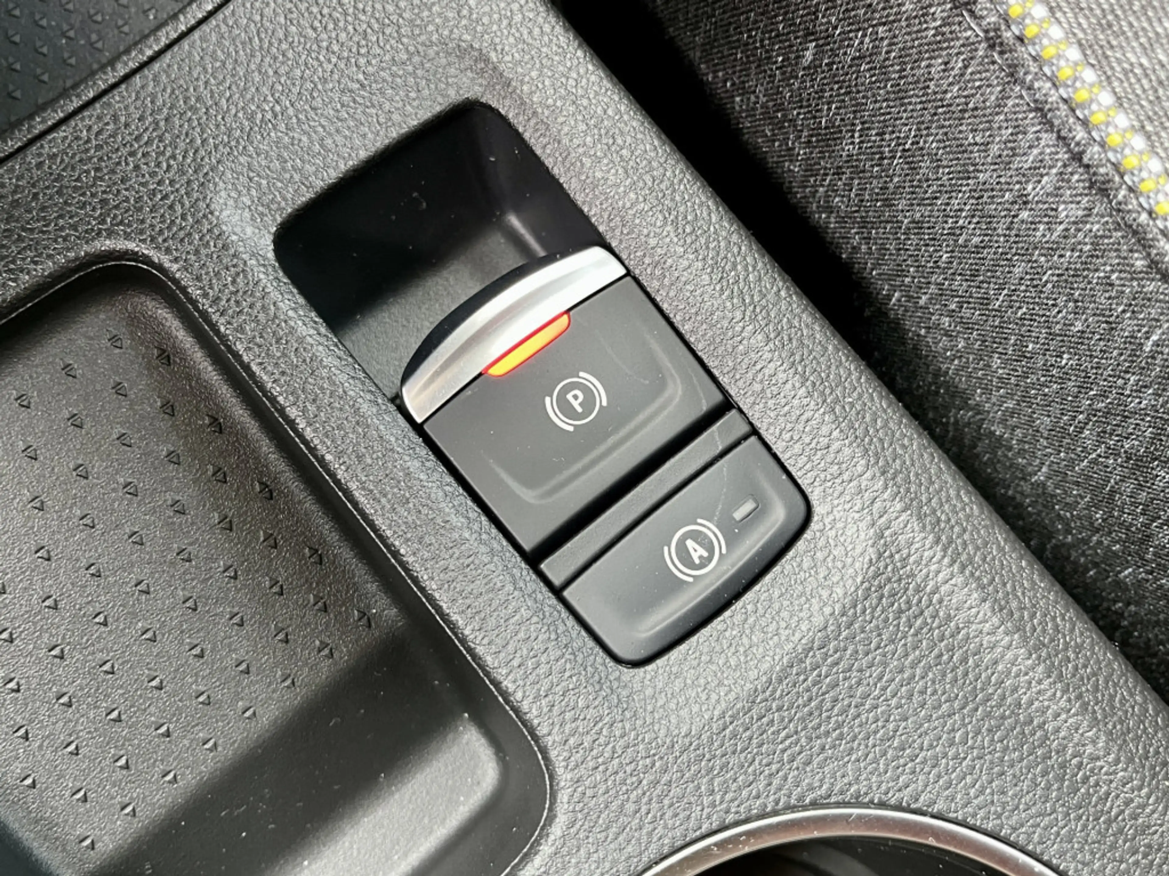 Renault Captur 1.8 E-Tech Full Hybrid 160 Techno | Pack Winter | — photo 29