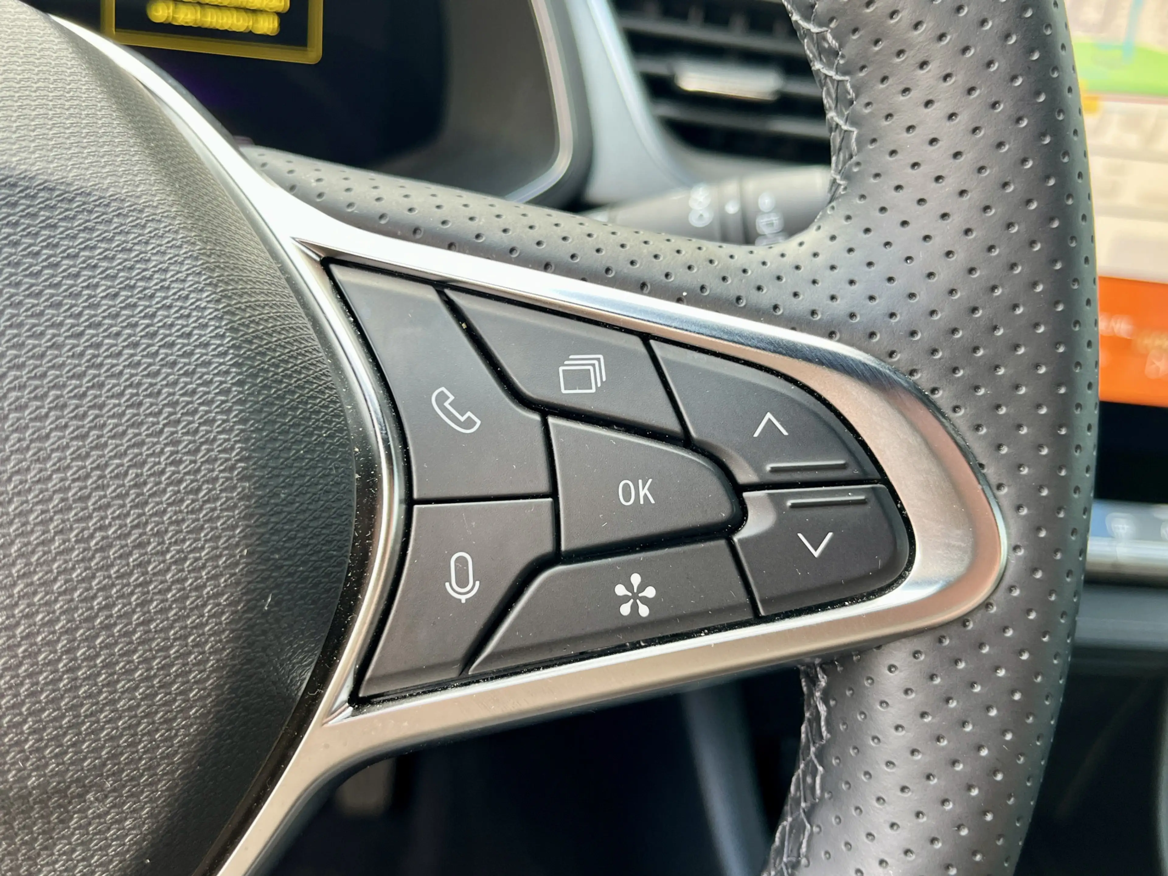 Renault Captur 1.8 E-Tech Full Hybrid 160 Techno | Pack Winter | — photo 21