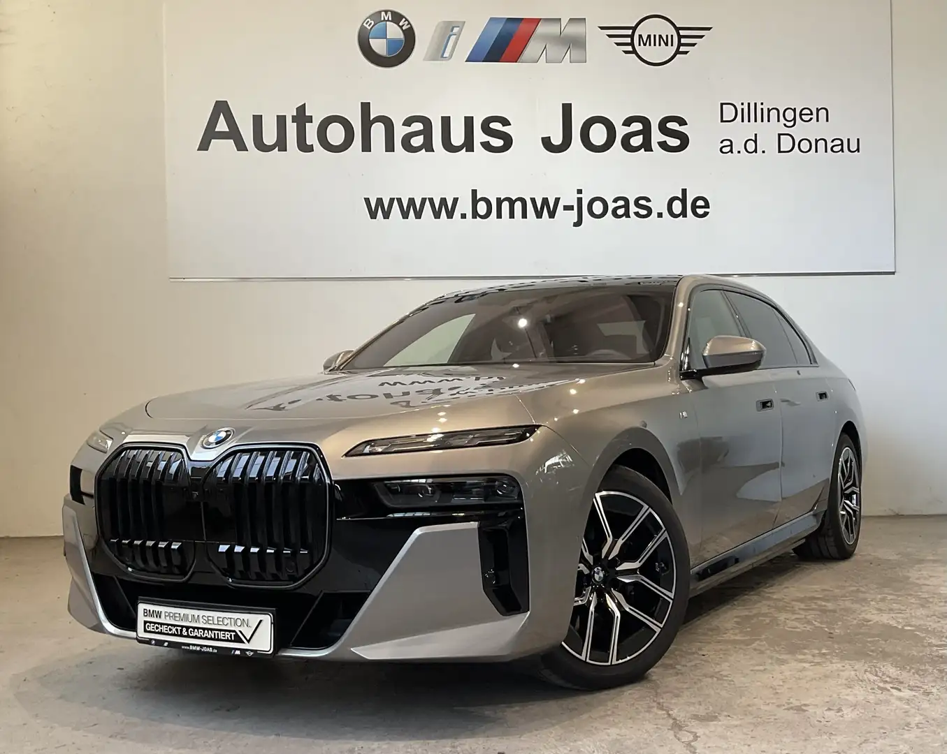 BMW i7 eDrive50 B&W Surround, Executive Lounge Paket Gris - 1