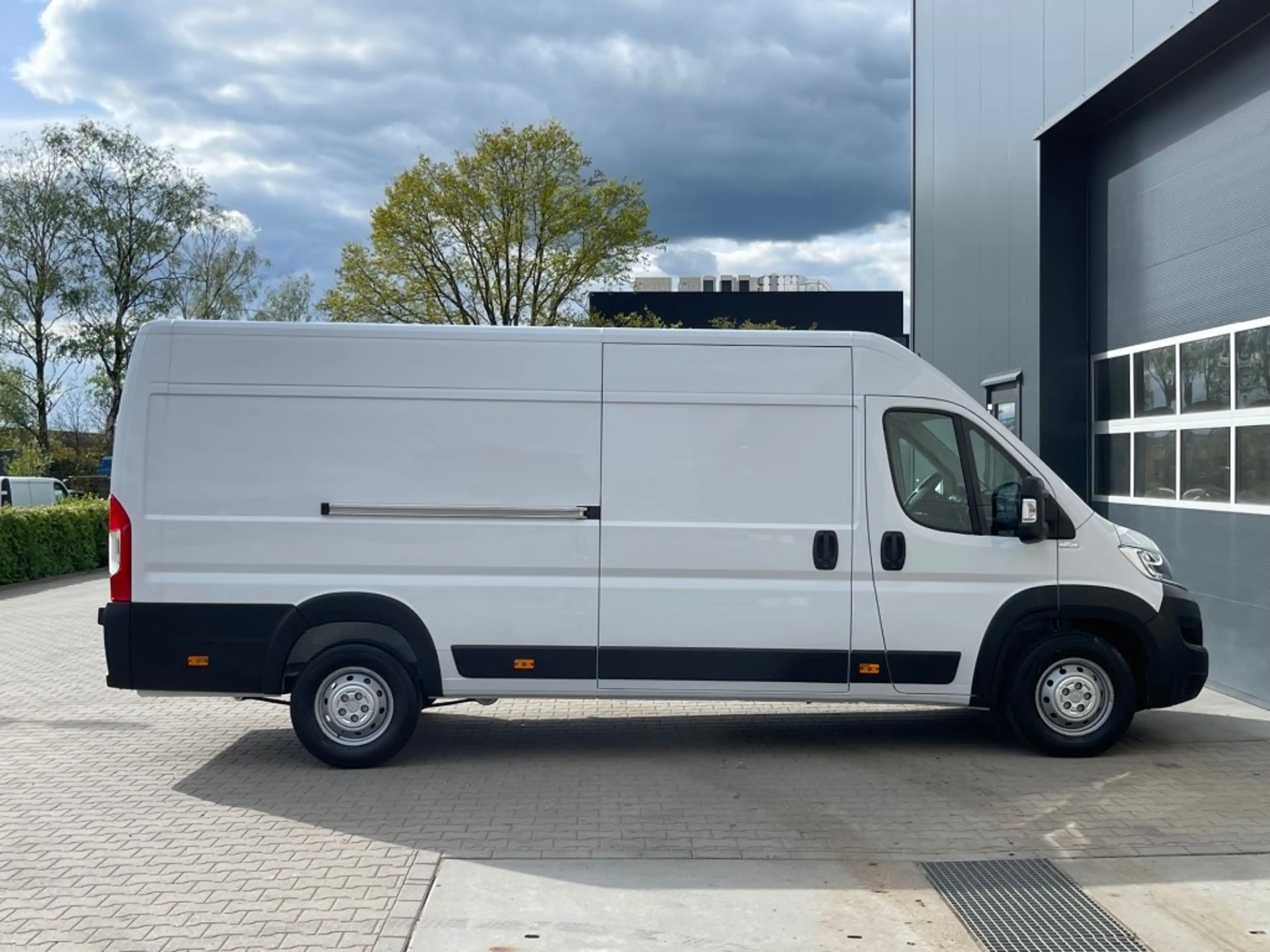 Citroen Jumper 35  2.2D 165 pk L4 H2 — photo 14
