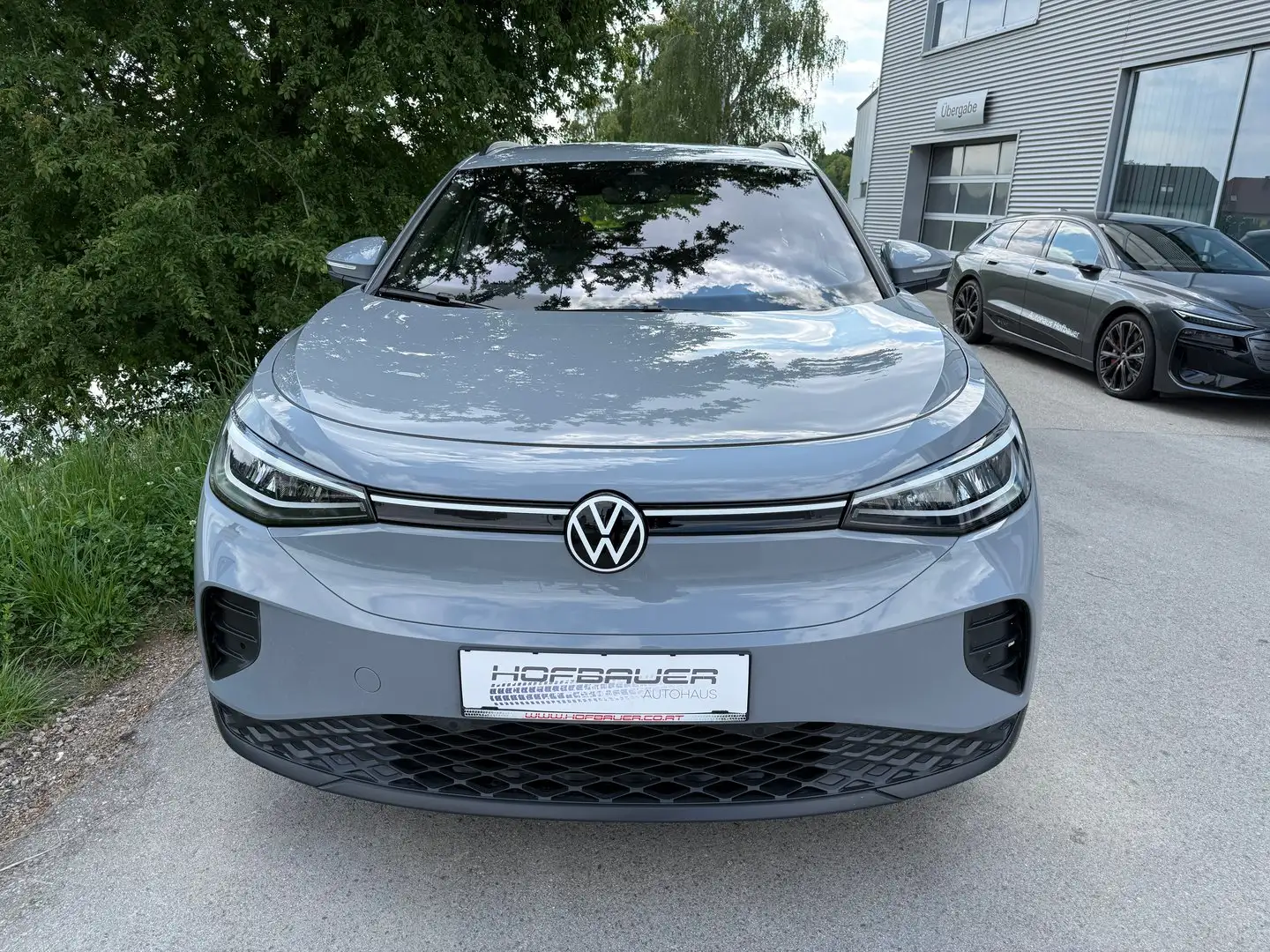 Volkswagen ID.4 Pro 4MOTION 195 kW Grau - 2