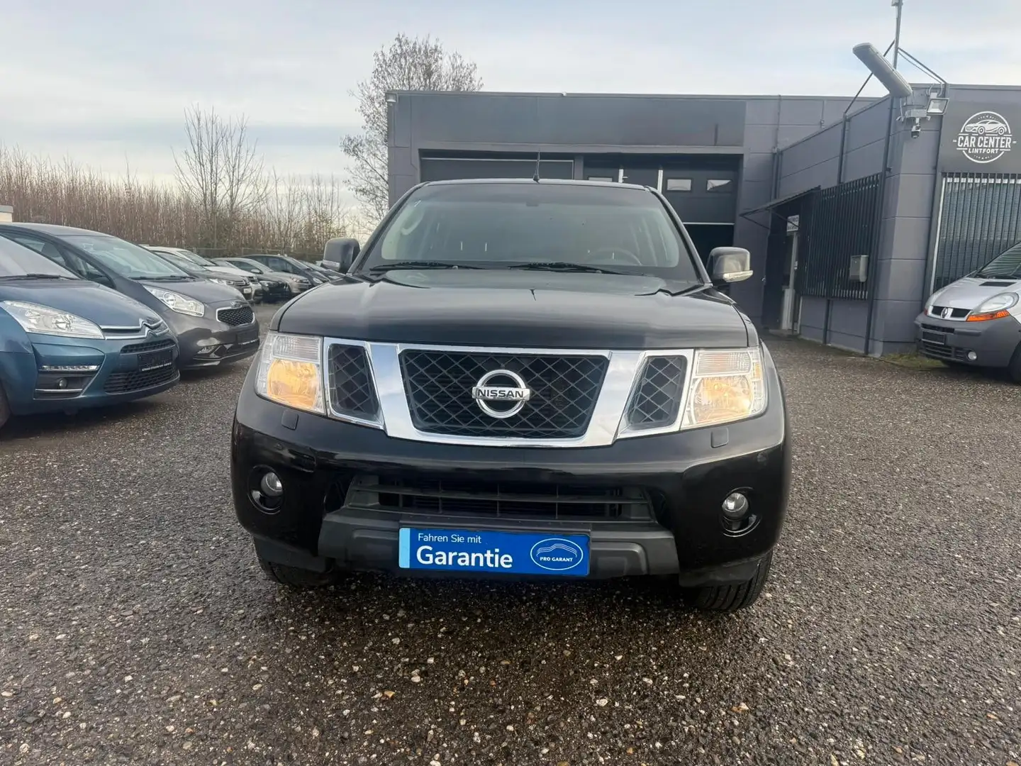 Nissan Navara Pickup Double Cab/Autom./NAVi/Hardtop Noir - 2