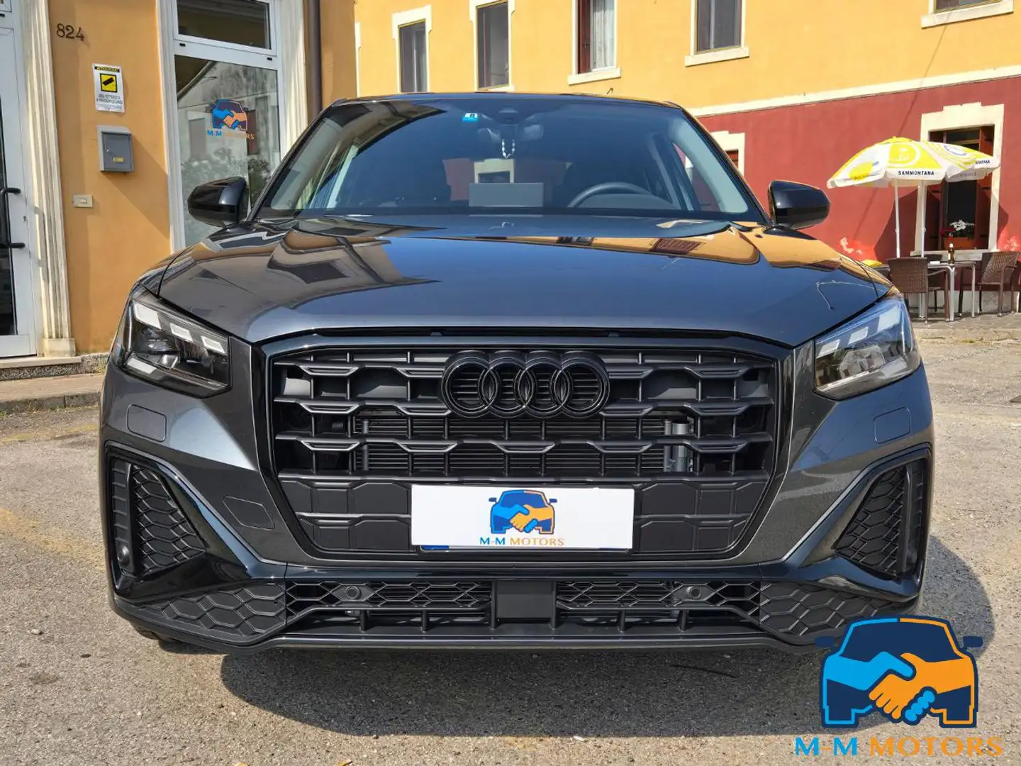 Audi Q2 35 TFSI S tronic Identity Black Grigio - 2