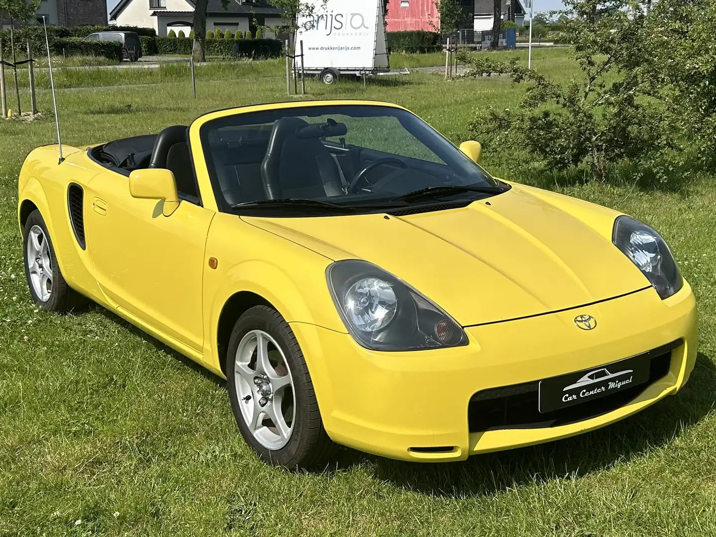 Toyota MR 2 Roadster VVT-i Gelb - 1