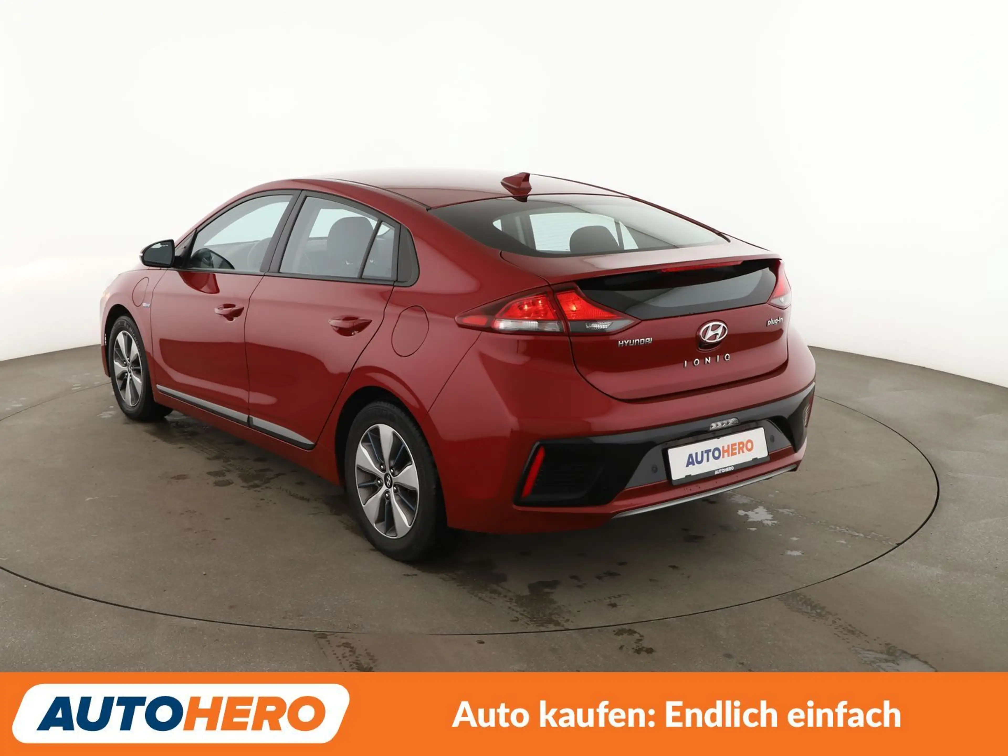 Hyundai IONIQ 1.6 Plug-in Hybrid Trend Aut.*SPUR*ACC*PDC*KLIMA* — photo 4