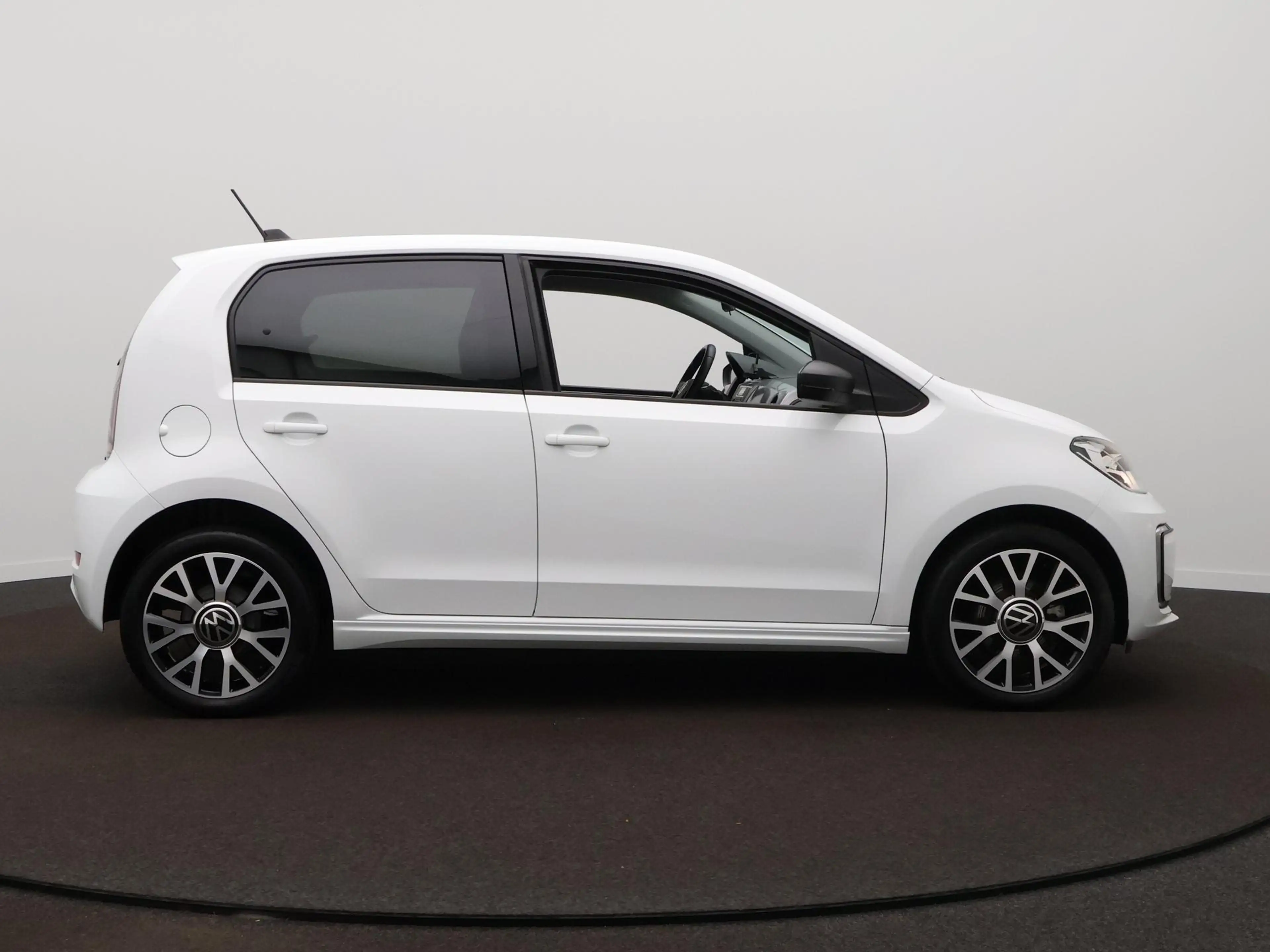 Volkswagen e-up! e-Up Style | Stoelverwarming | Camera | Cruise | C — photo 5