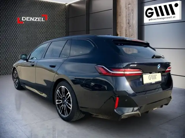 BMW 530 e xDrive Touring G61 XB1 Ansicht 3