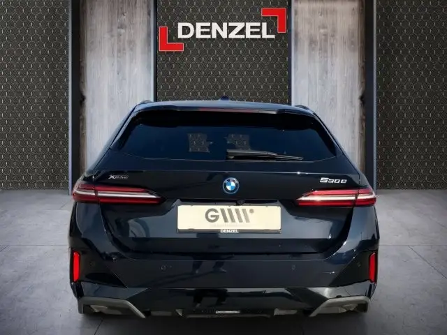BMW 530 e xDrive Touring G61 XB1 Ansicht 11
