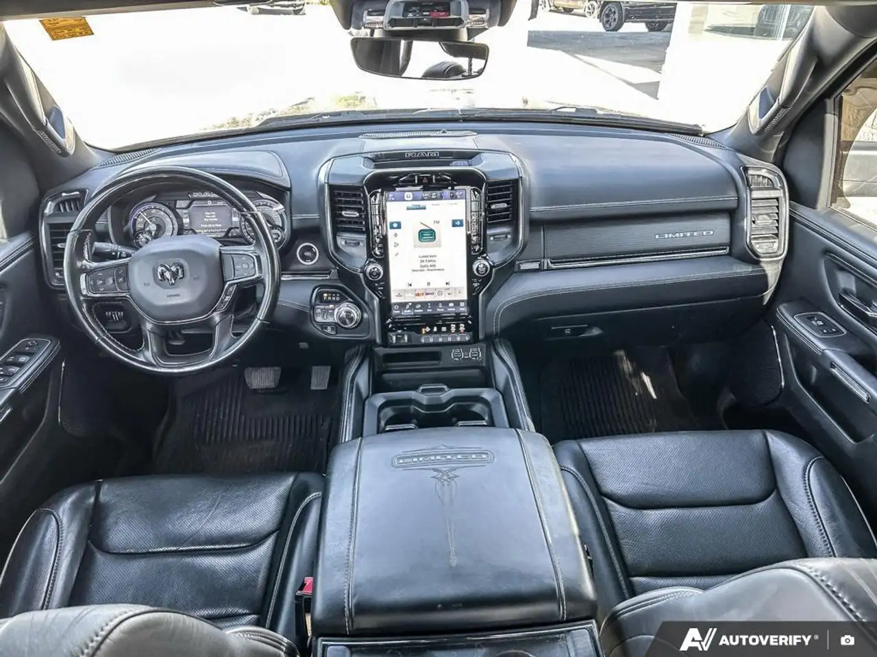 RAM 1500 снимка RAM 1500