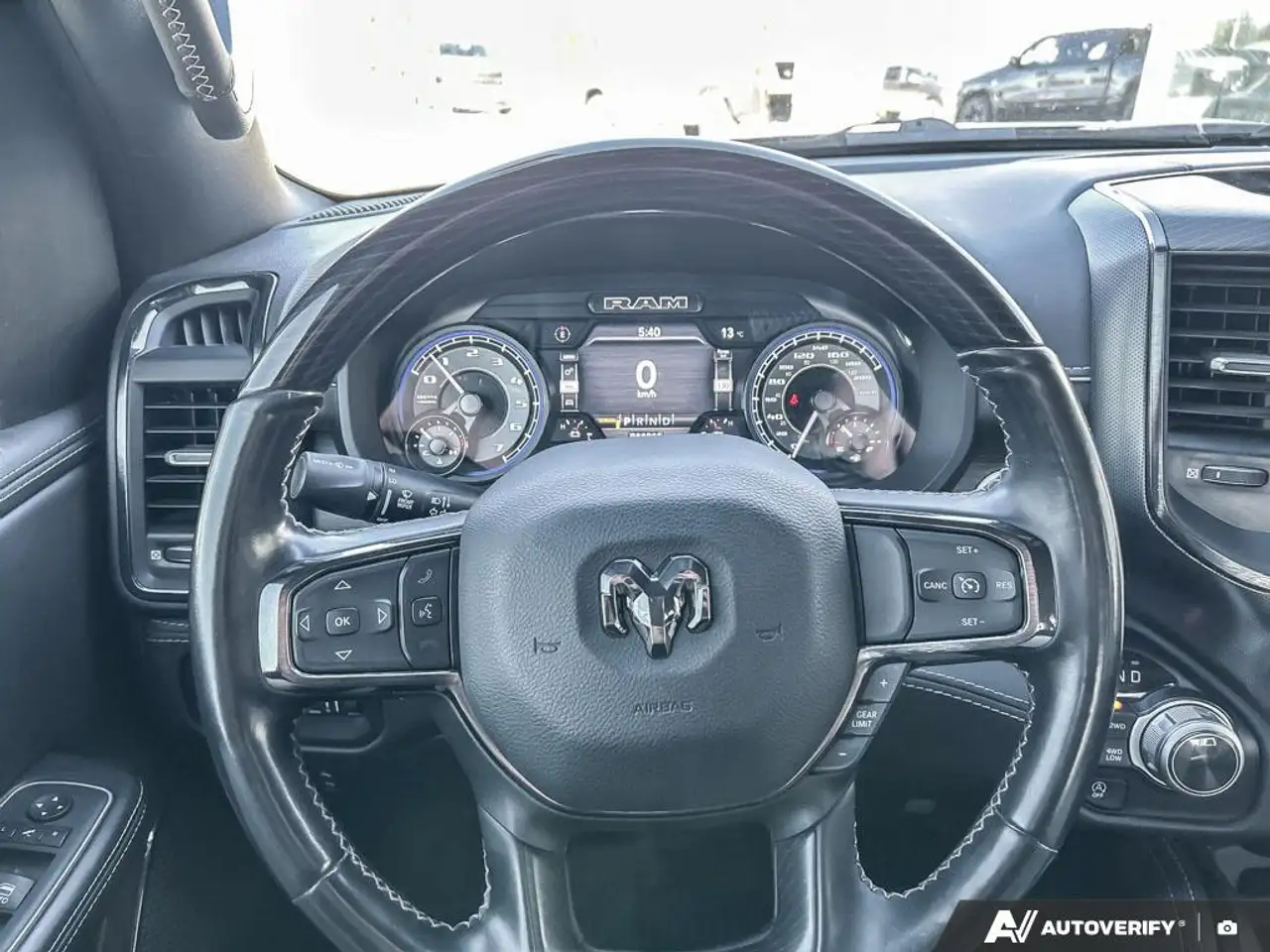 RAM 1500 снимка RAM 1500
