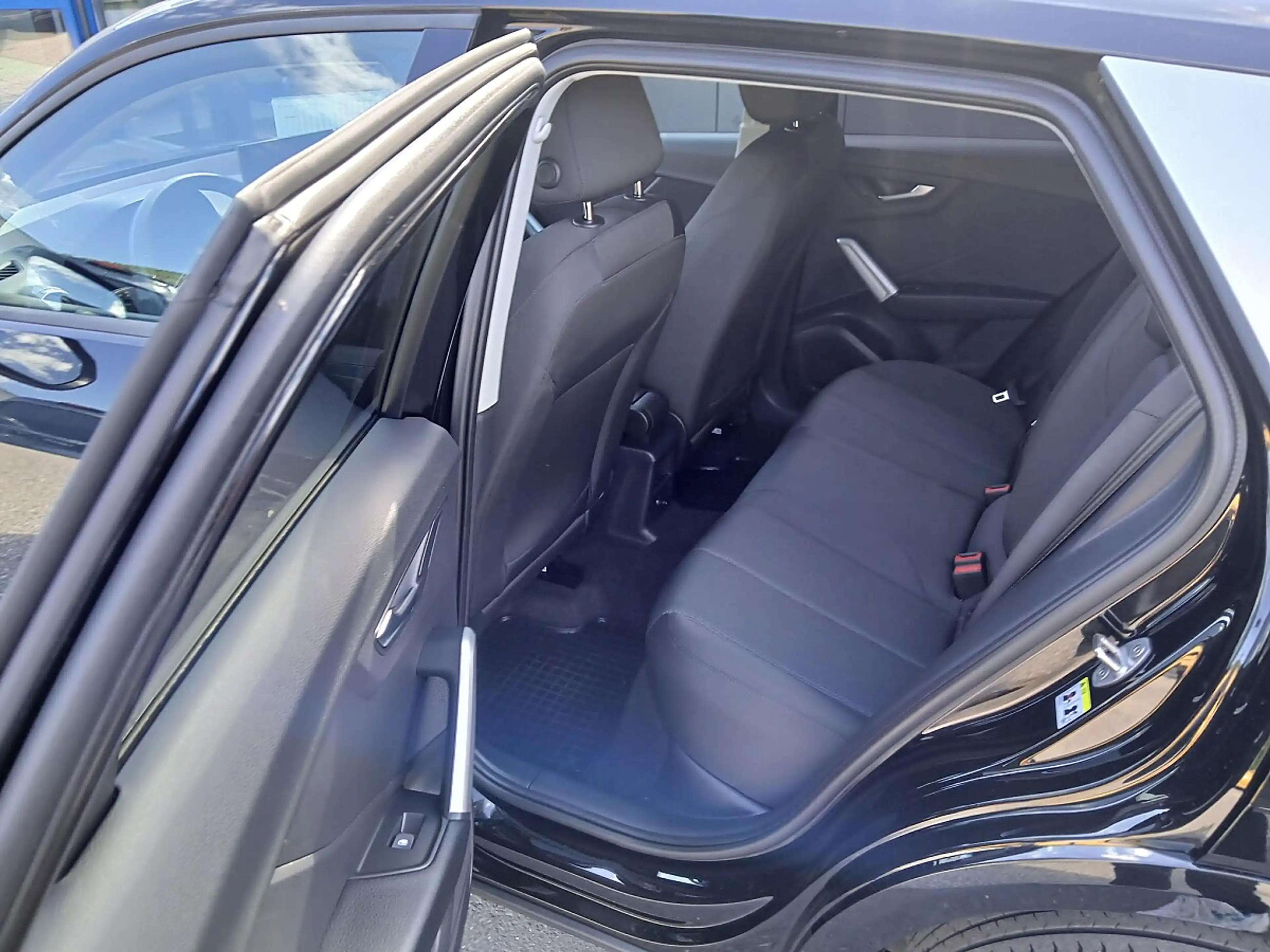 Audi Q2 30 TFSI — photo 4