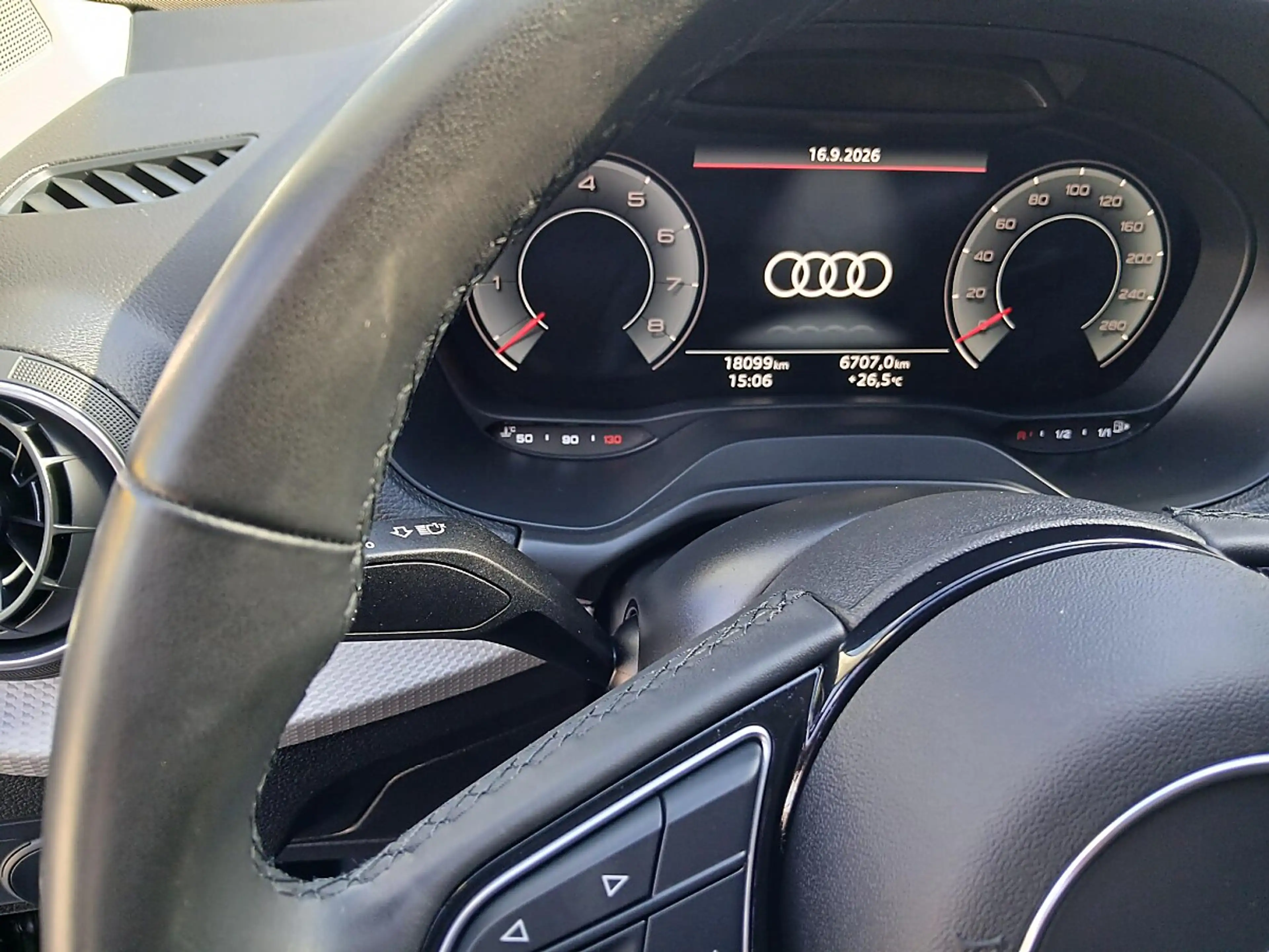 Audi Q2 30 TFSI — photo 5