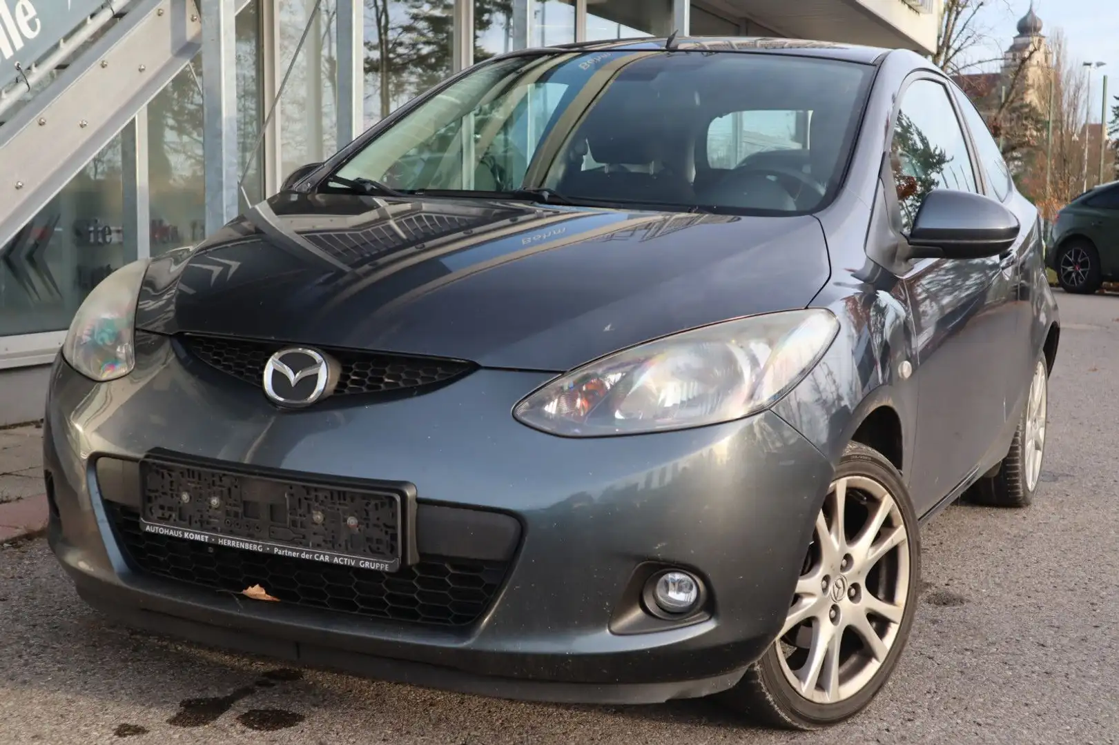 Mazda 2 Lim. 1.3 Impression Sport Grau - 1