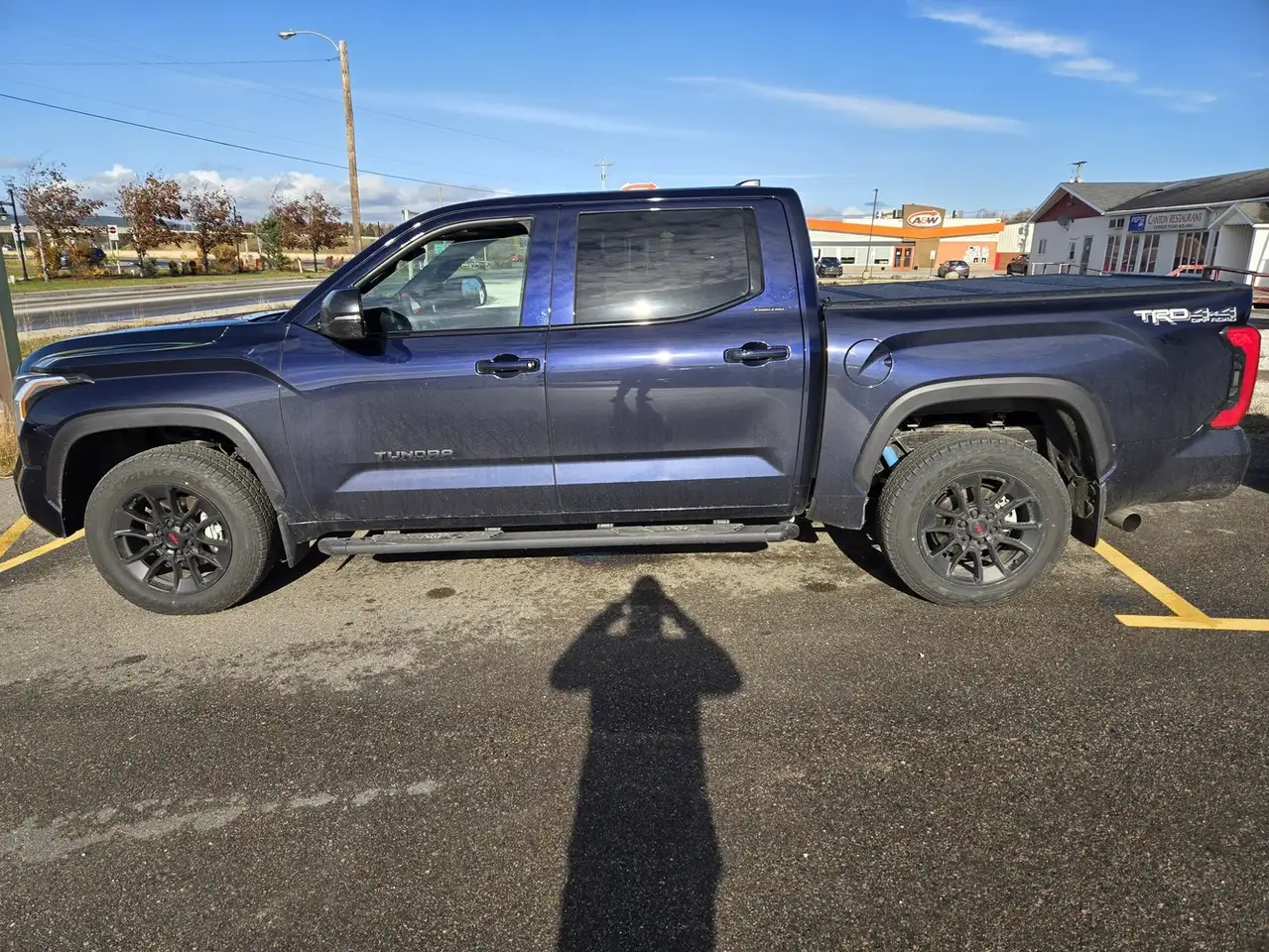Toyota Tundra снимка Toyota Tundra