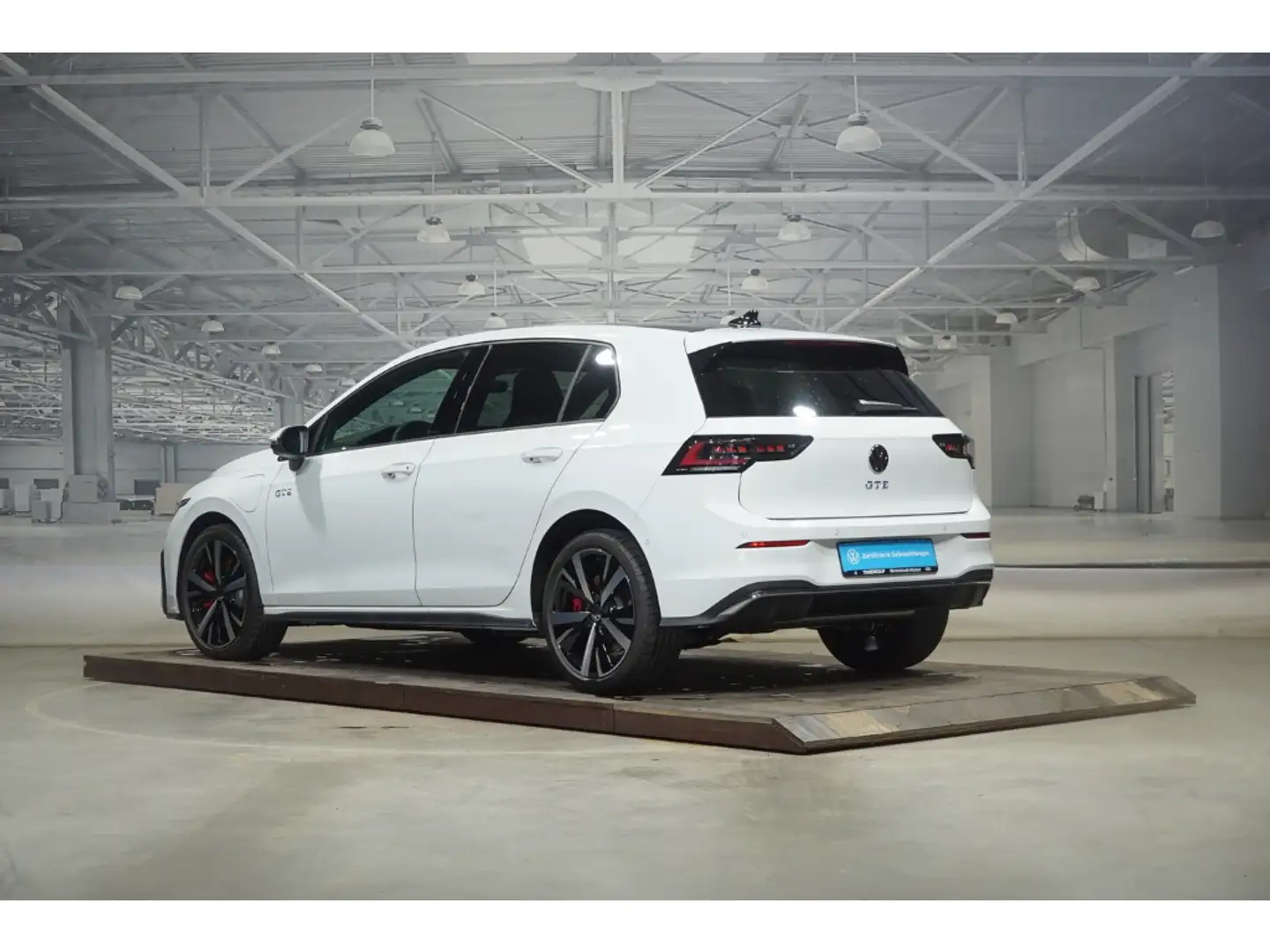 Volkswagen Golf GTE 1.5 eHybrid AHK Komfortpaket Businesspake Weiß - 2