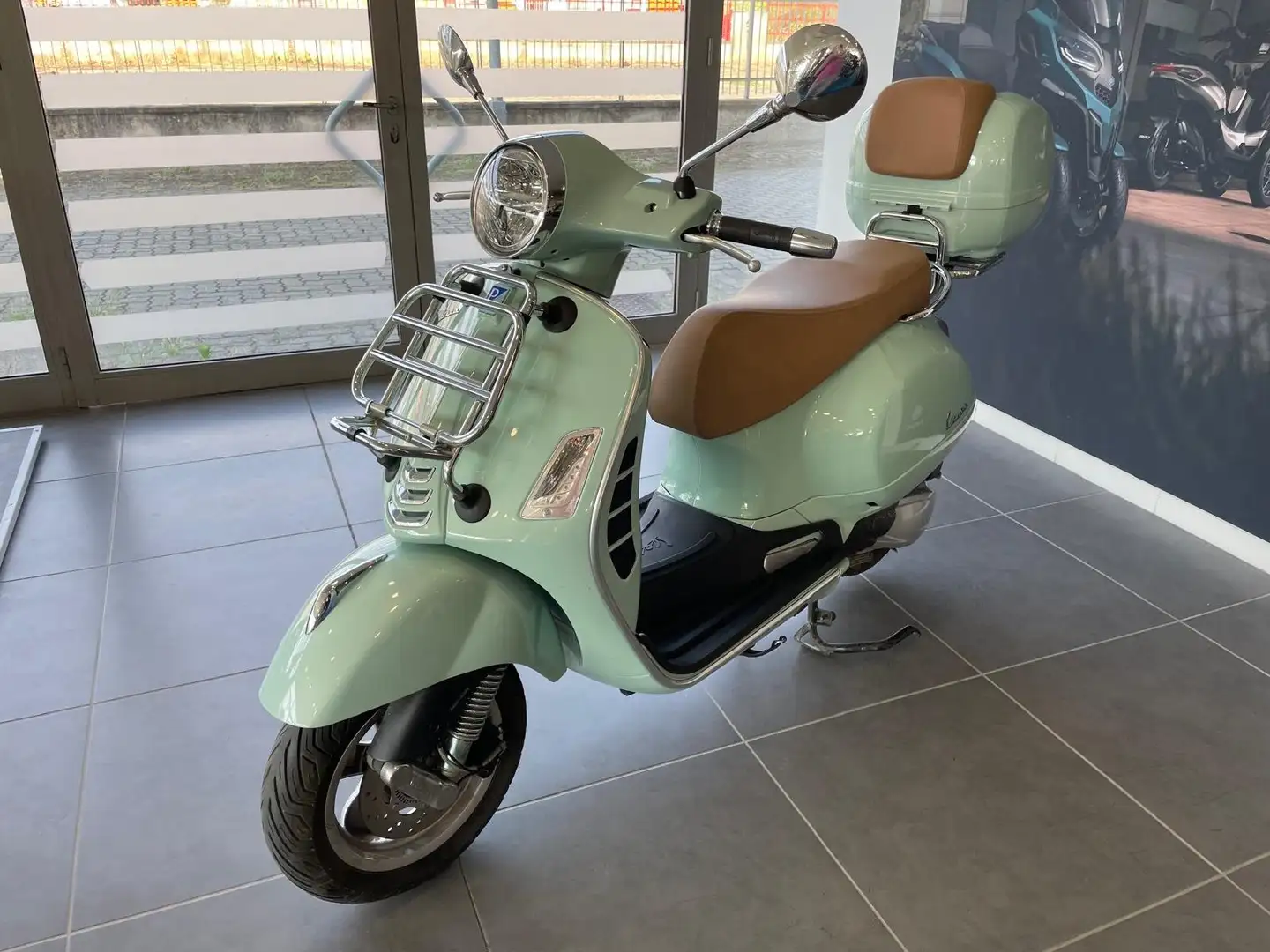 Vespa GTS 300 SOLO 7.900KM, 12 MESI DI GARAZIA, TAGLIANDO VESPA Verde - 1