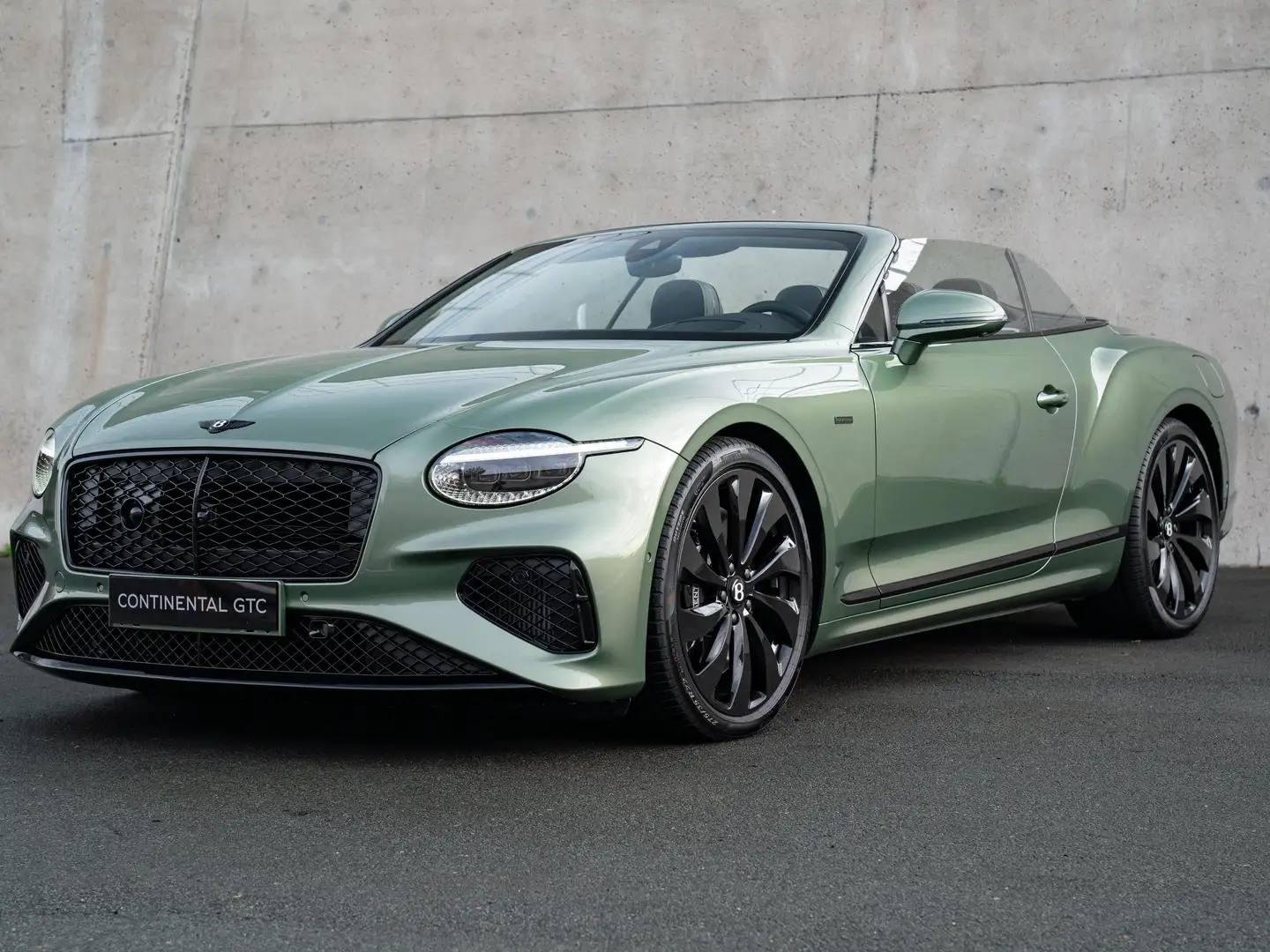 Bentley Continental GTC Black Edition Groen - 1