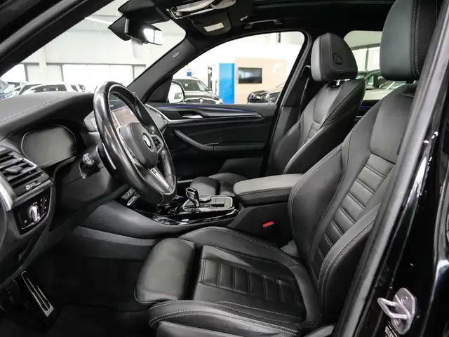 BMW X3 view 9