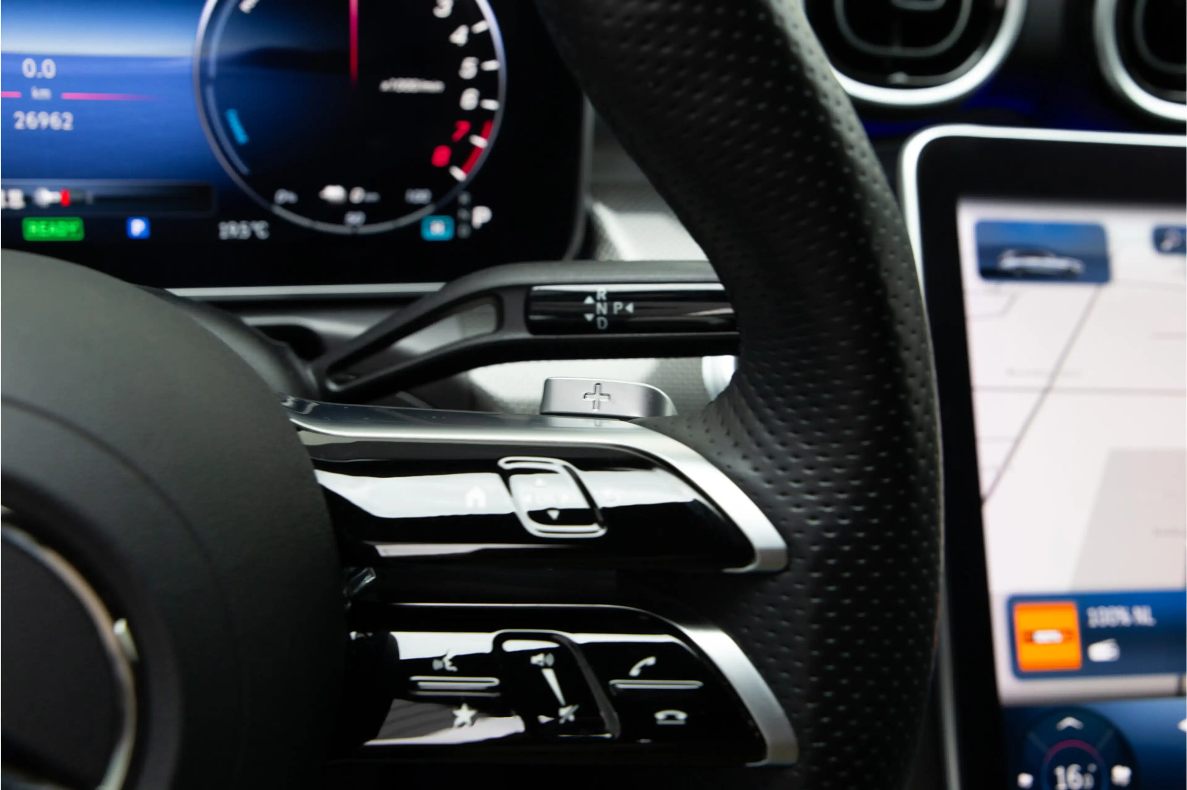 Mercedes-Benz C 300 Estate e AMG Premium, Nightpack, Distronic, Memory — photo 40