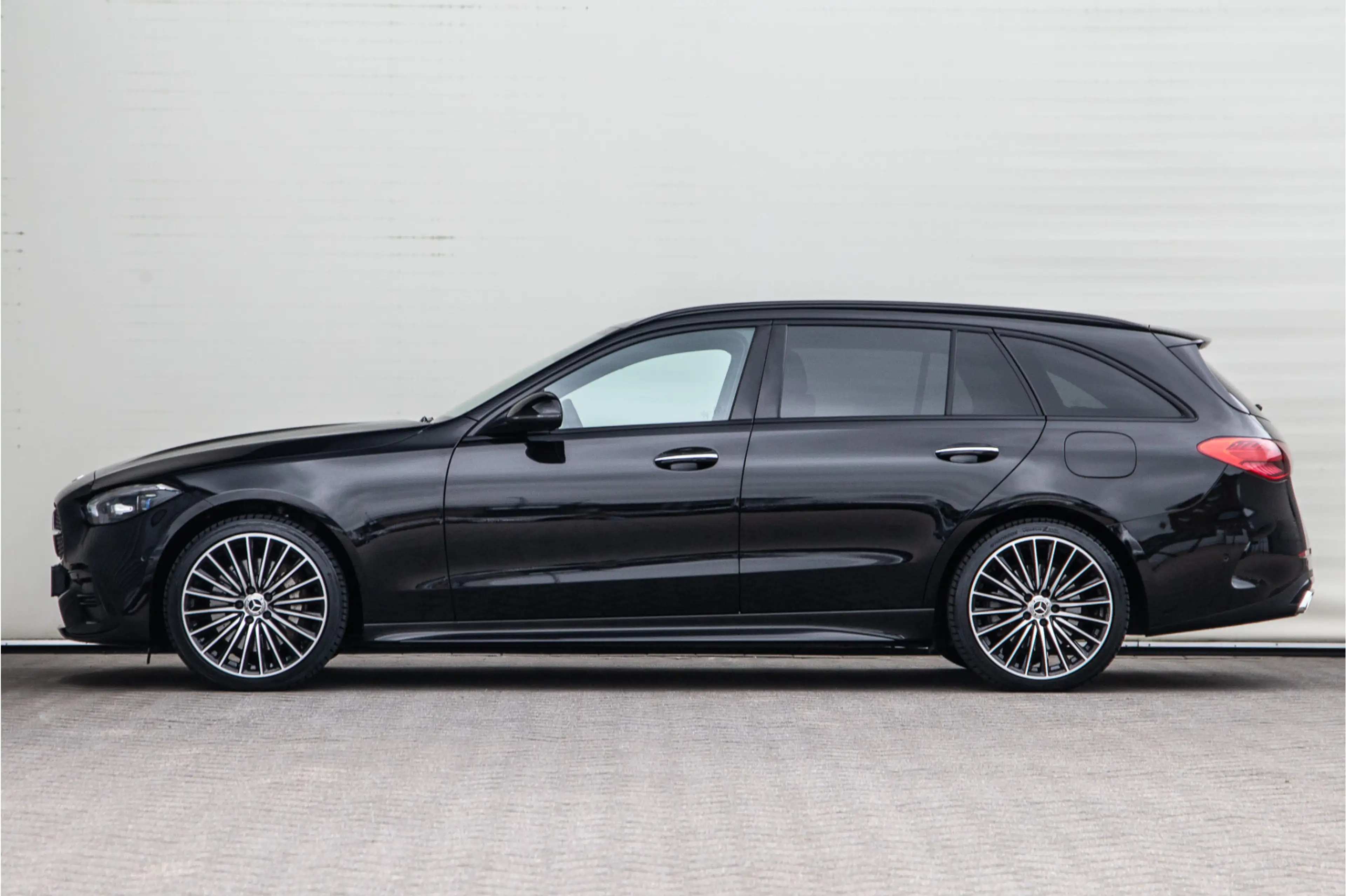 Mercedes-Benz C 300 Estate e AMG Premium, Nightpack, Distronic, Memory — photo 4