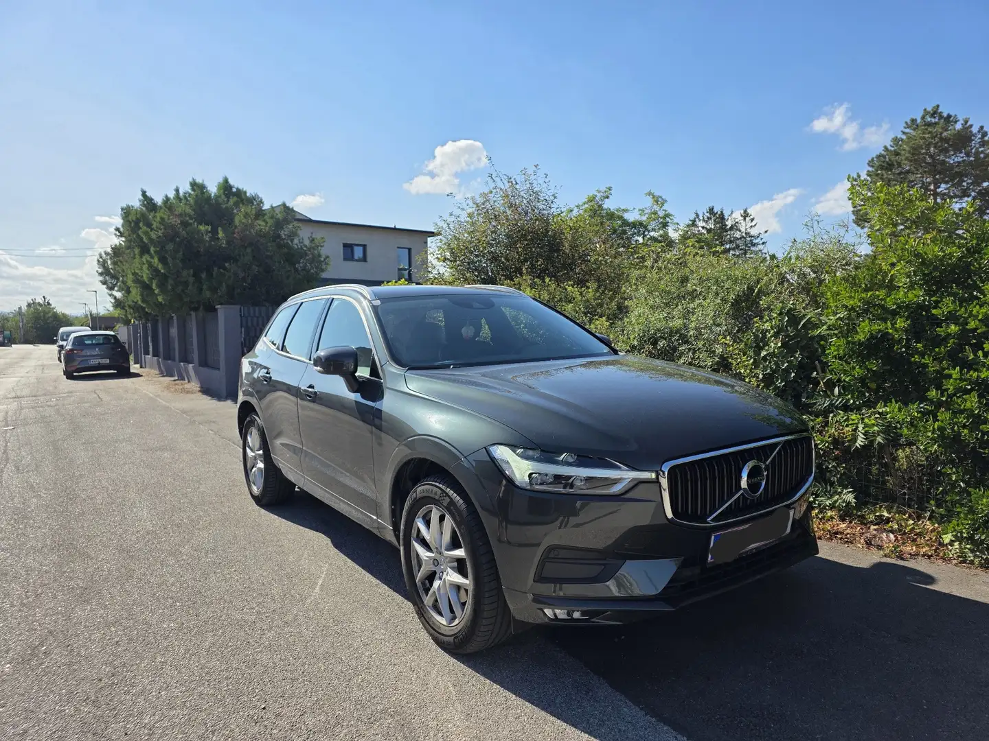 Volvo XC60 XC60 D4 Momentum Geartronic Momentum Grau - 1