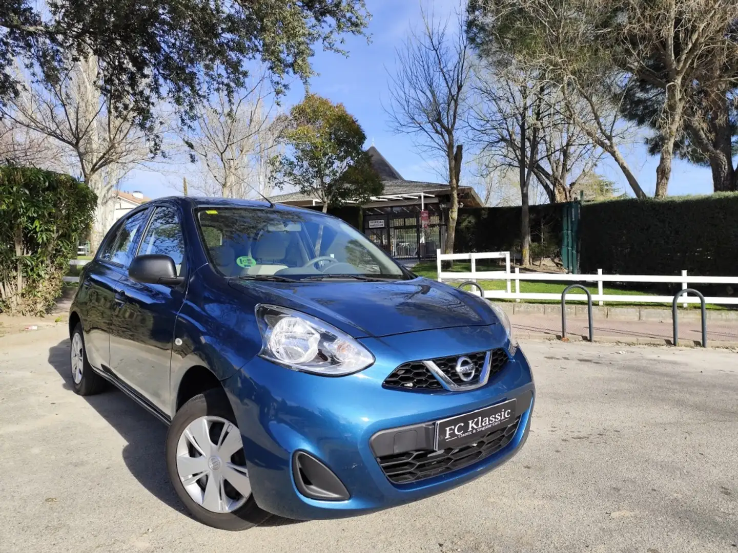 Nissan Micra 1.2 Tekna Sport Blau - 1