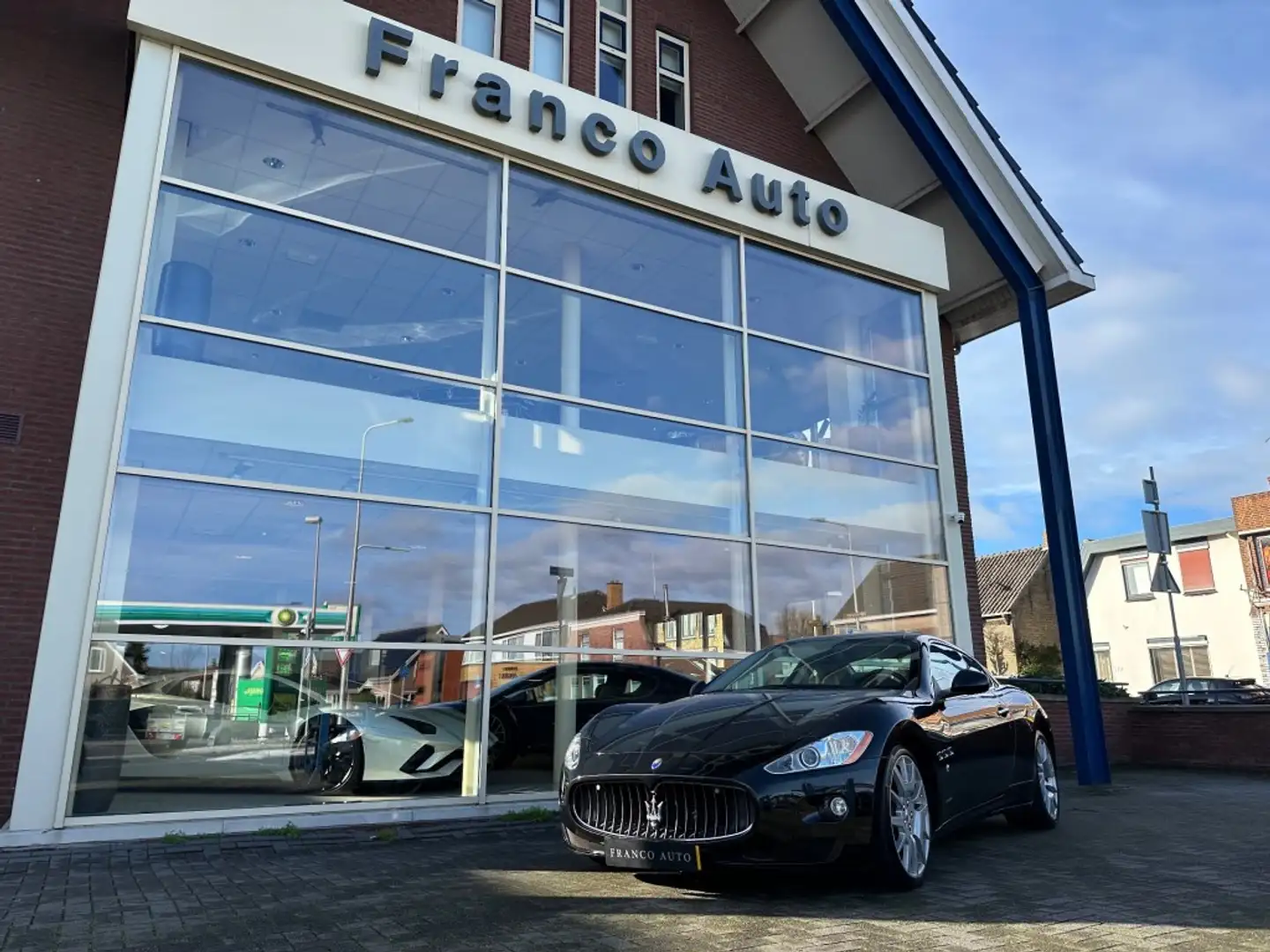 Maserati GranTurismo S Чорний - 1