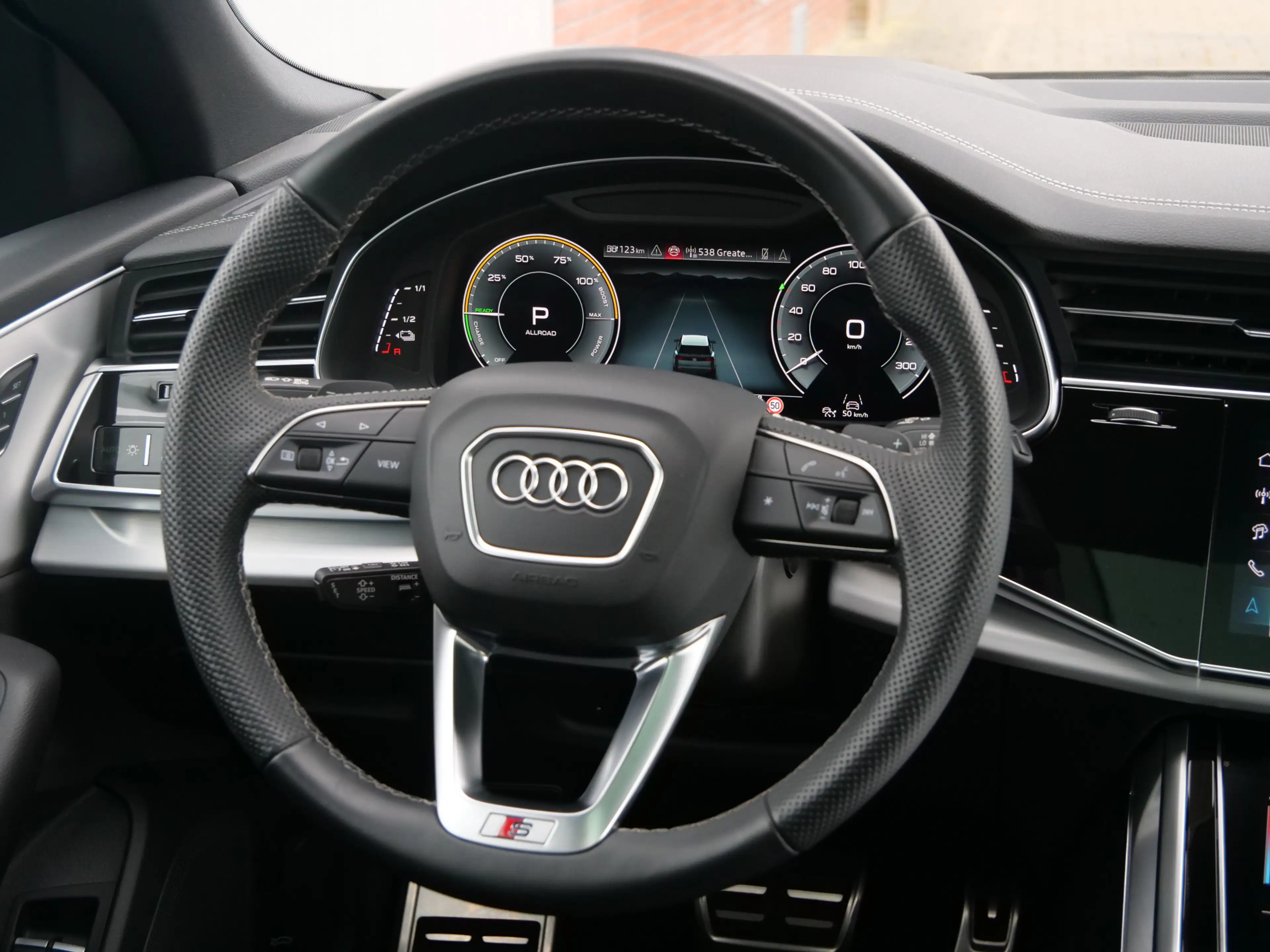 Audi Q8 55 TFSI e-hybrid quattro Black Line 394 Pk Automaa — photo 12