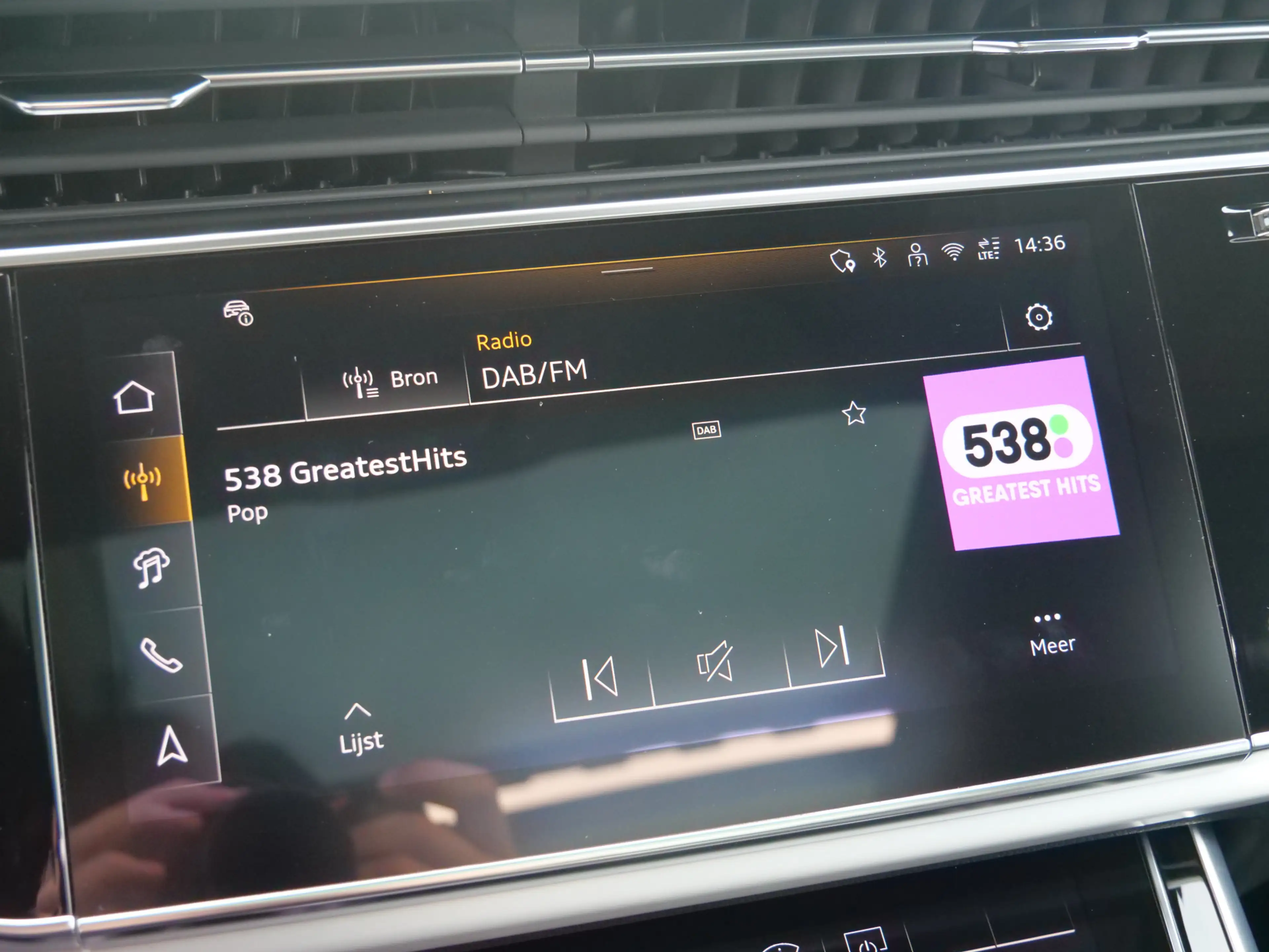 Audi Q8 55 TFSI e-hybrid quattro Black Line 394 Pk Automaa — photo 16