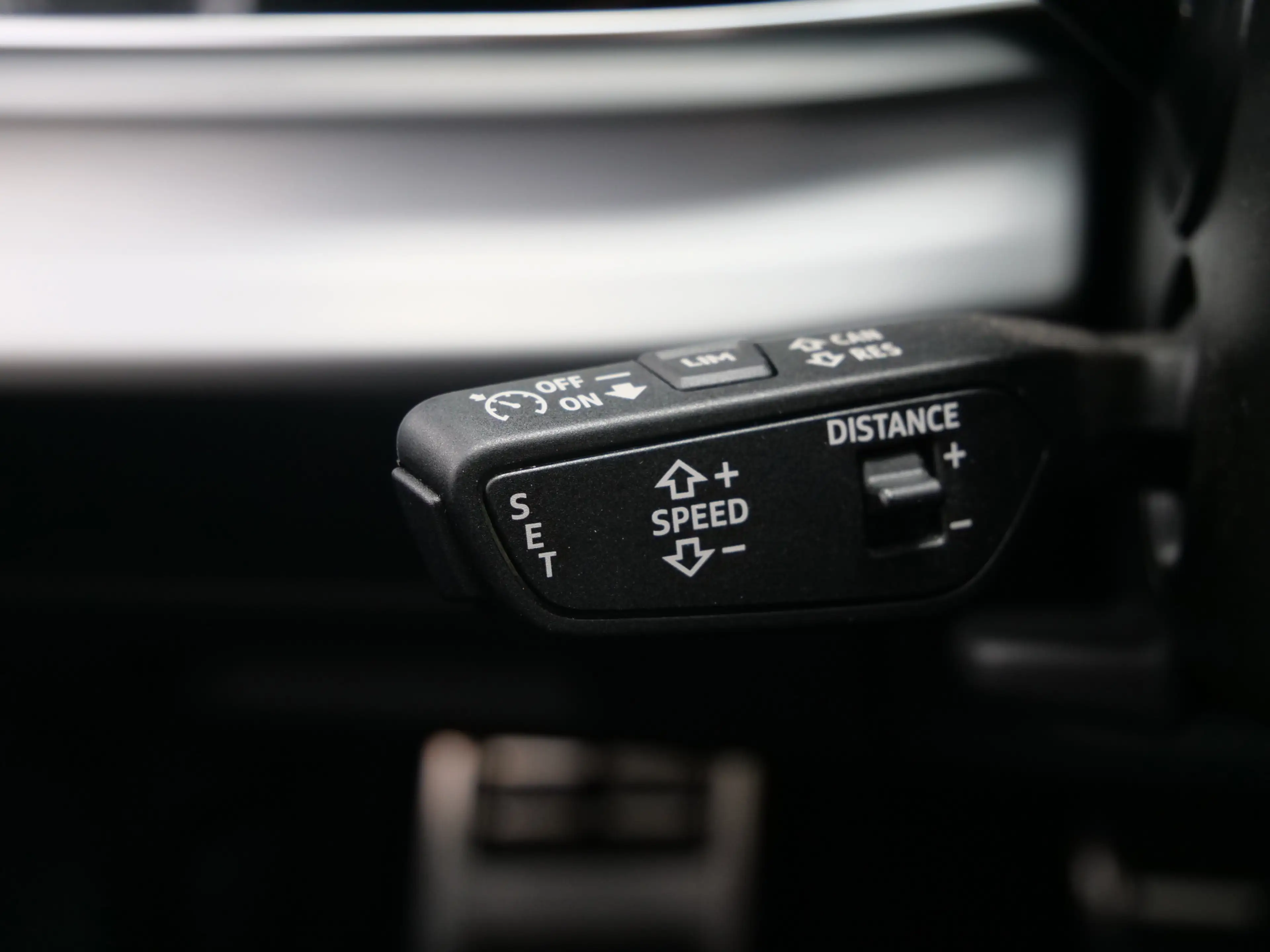 Audi Q8 55 TFSI e-hybrid quattro Black Line 394 Pk Automaa — photo 33