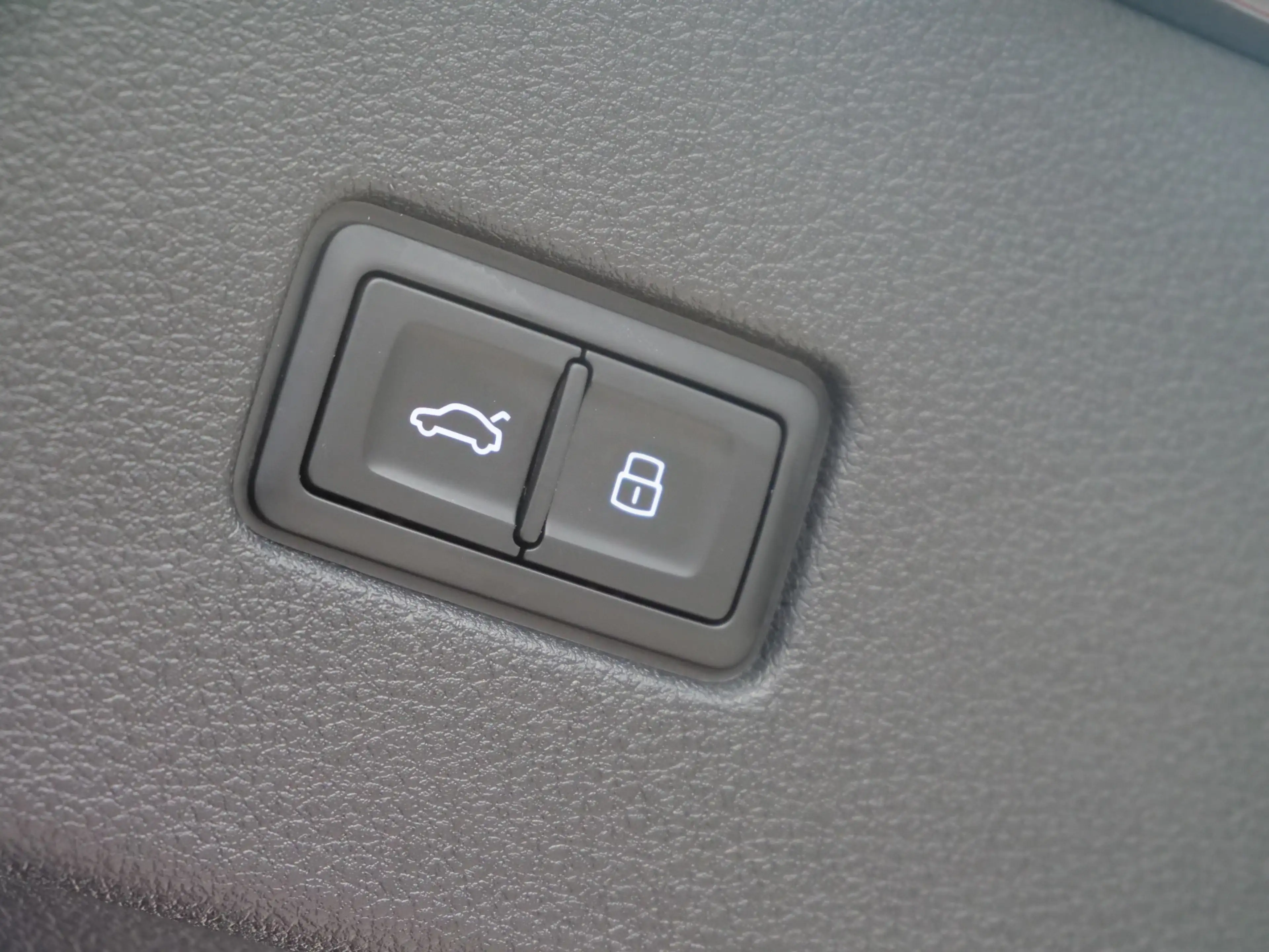 Audi Q8 55 TFSI e-hybrid quattro Black Line 394 Pk Automaa — photo 28